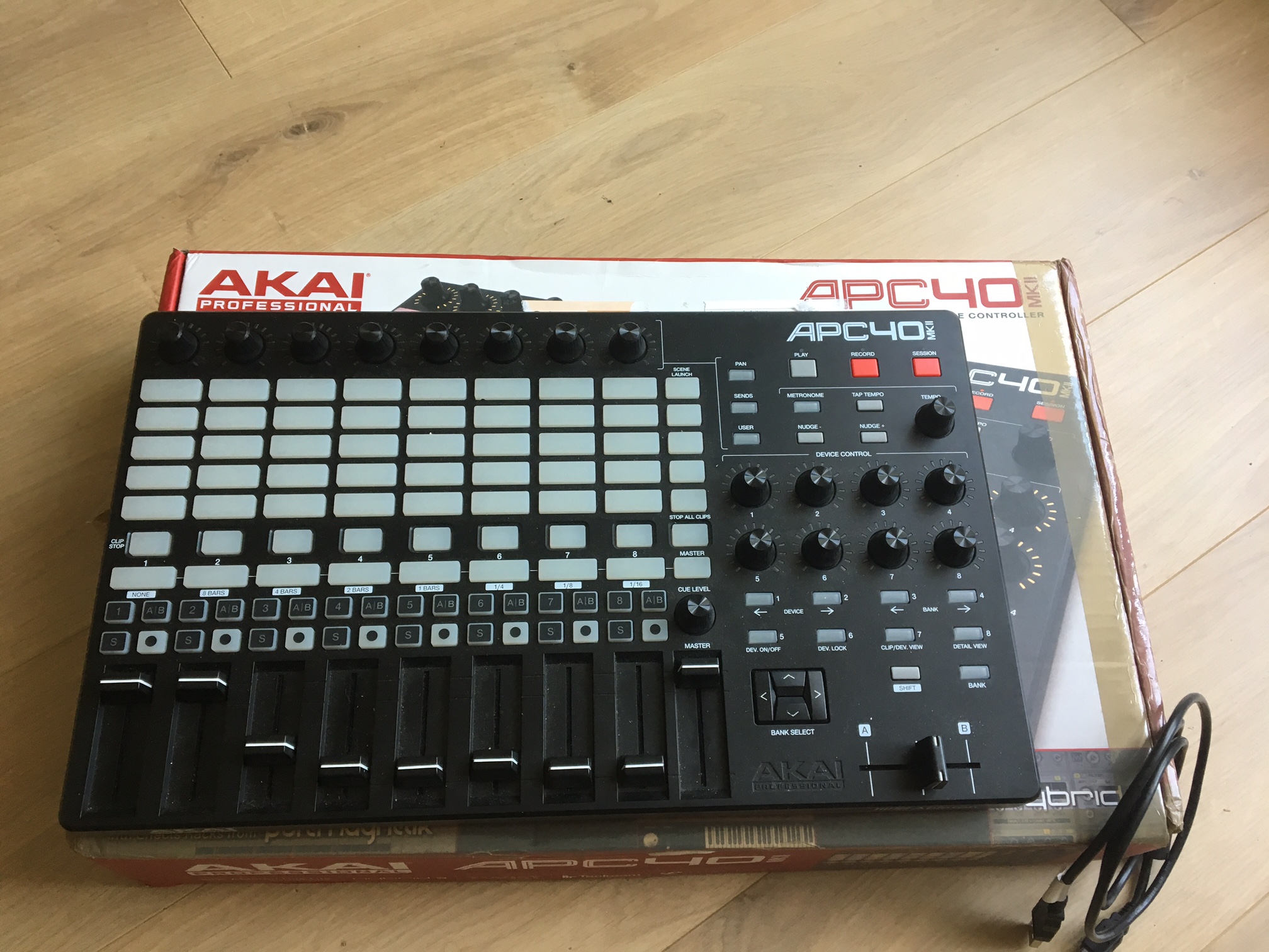 Akai Pro Apc 40 Ii Usb Купить