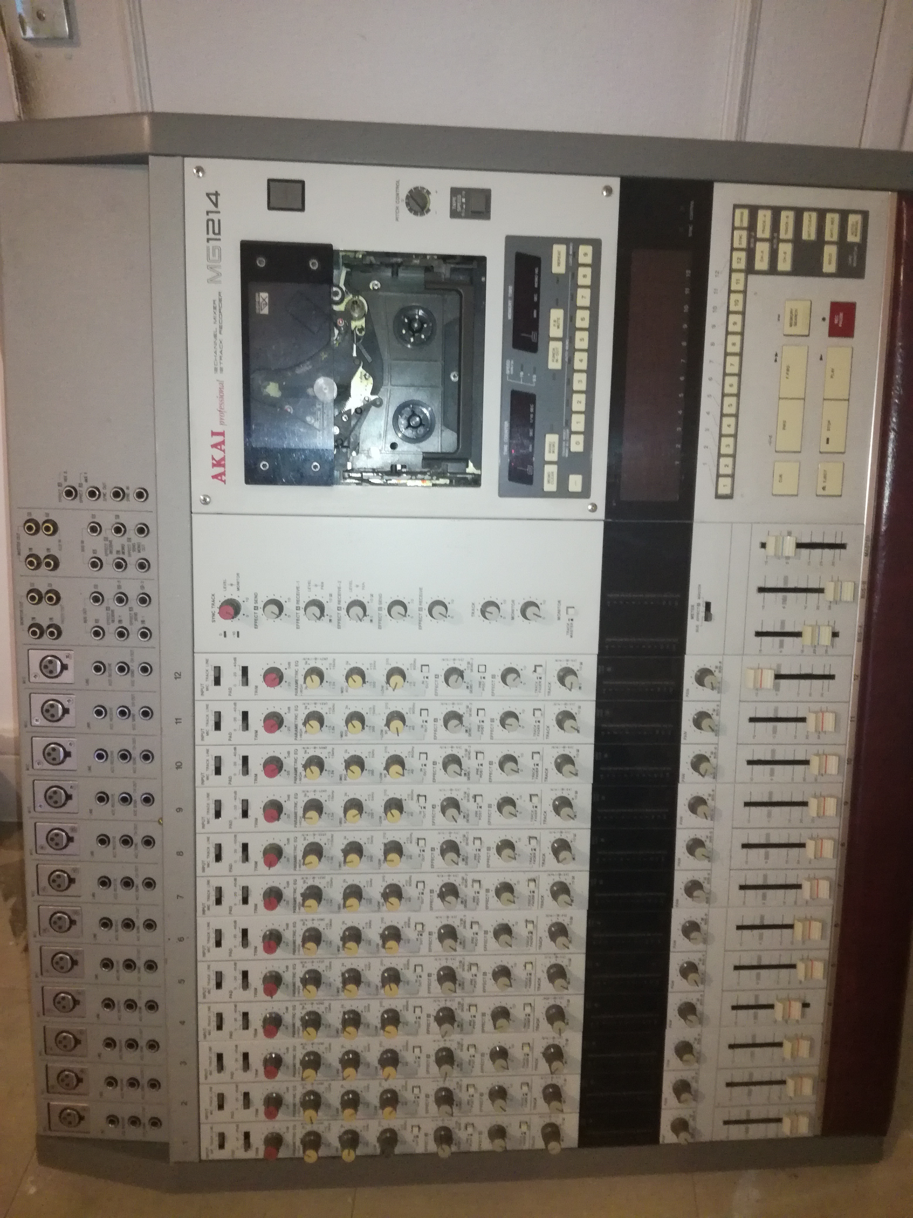 MG1214 - Akai MG1214 - Audiofanzine