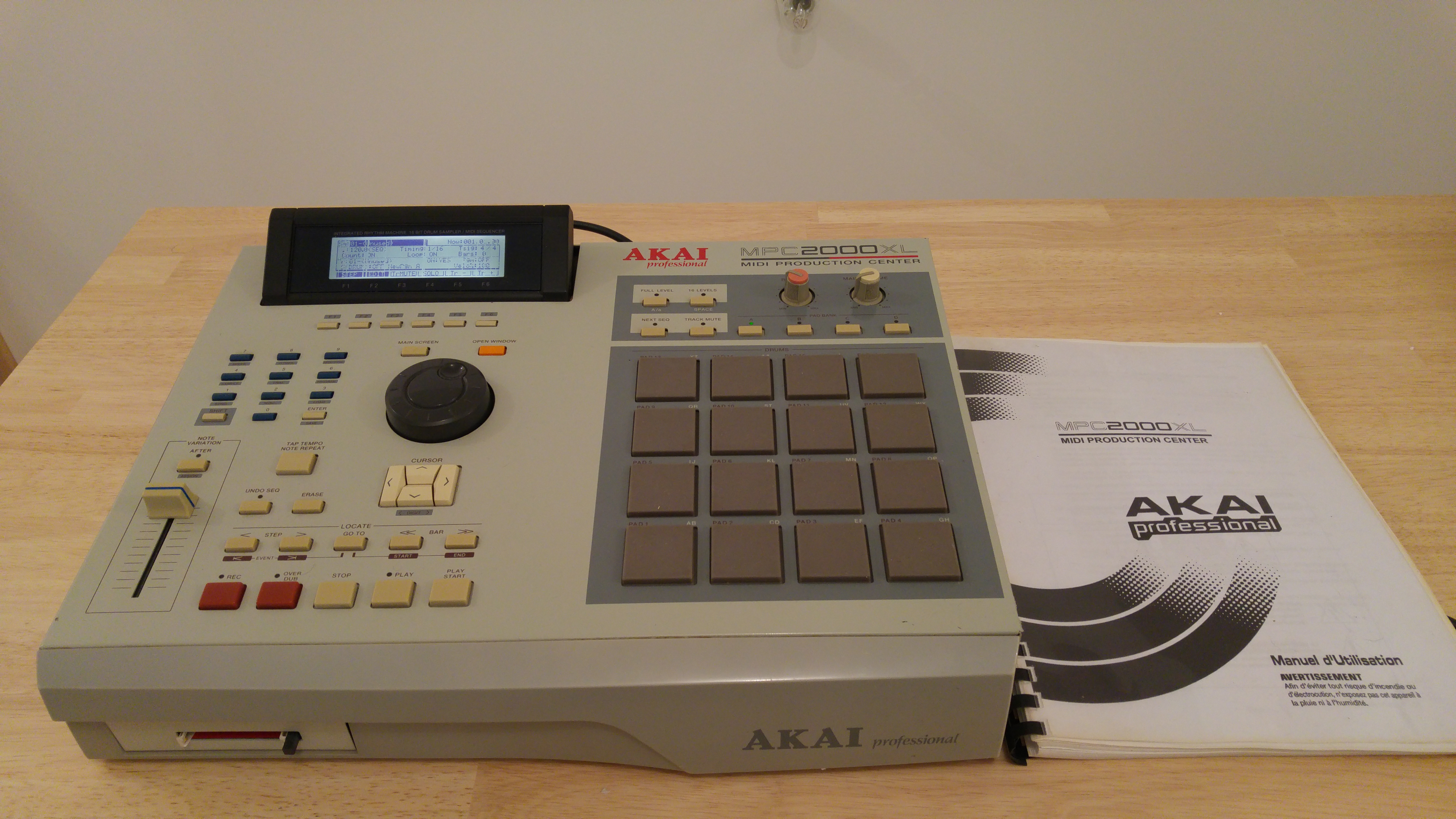 Akai MPC2000XL image (1625553) Audiofanzine