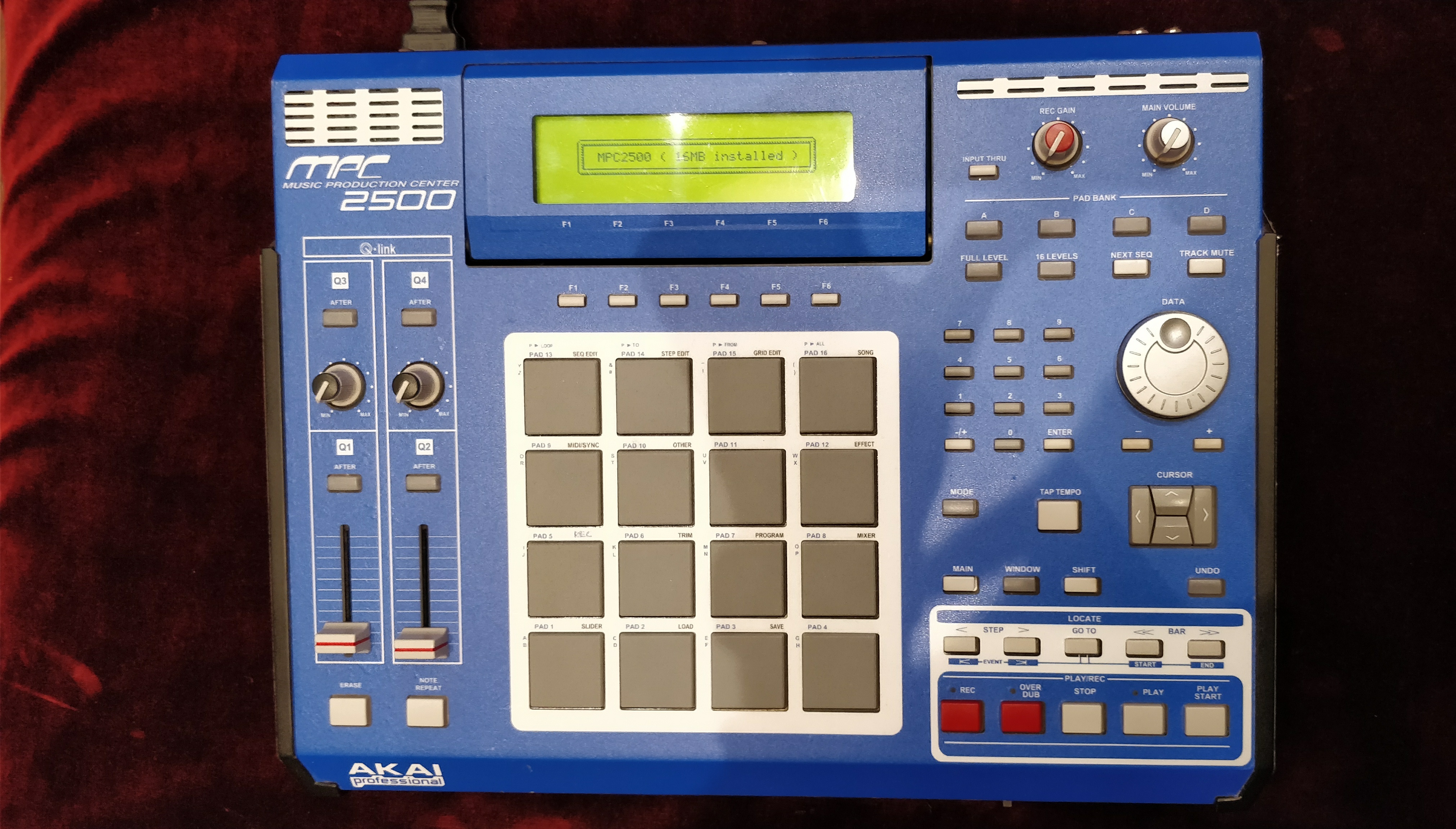 Vend MPC 2500 Custom Blue White (IledeFrance) Audiofanzine