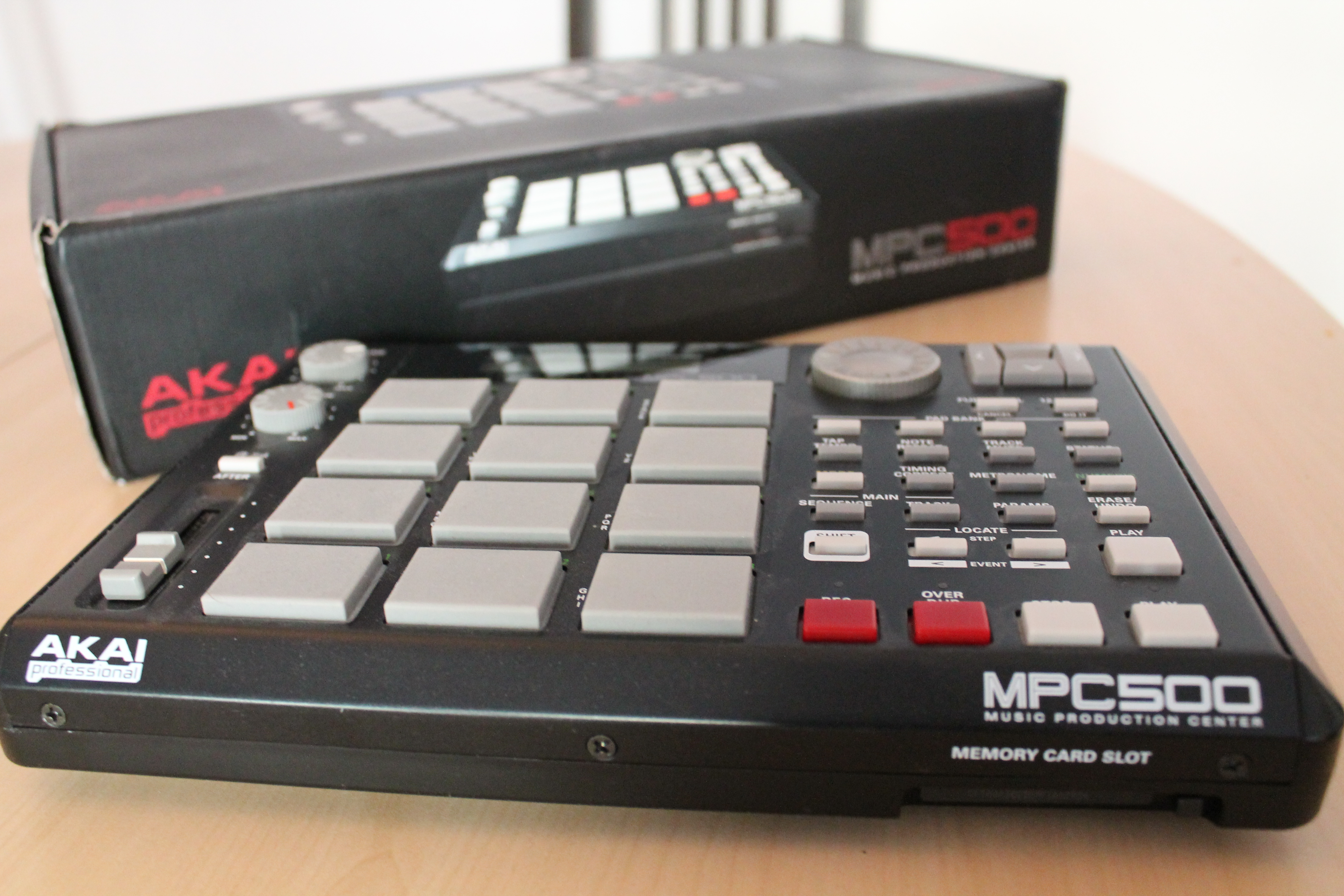 Как подключить akai mpc 500 к компьютеру