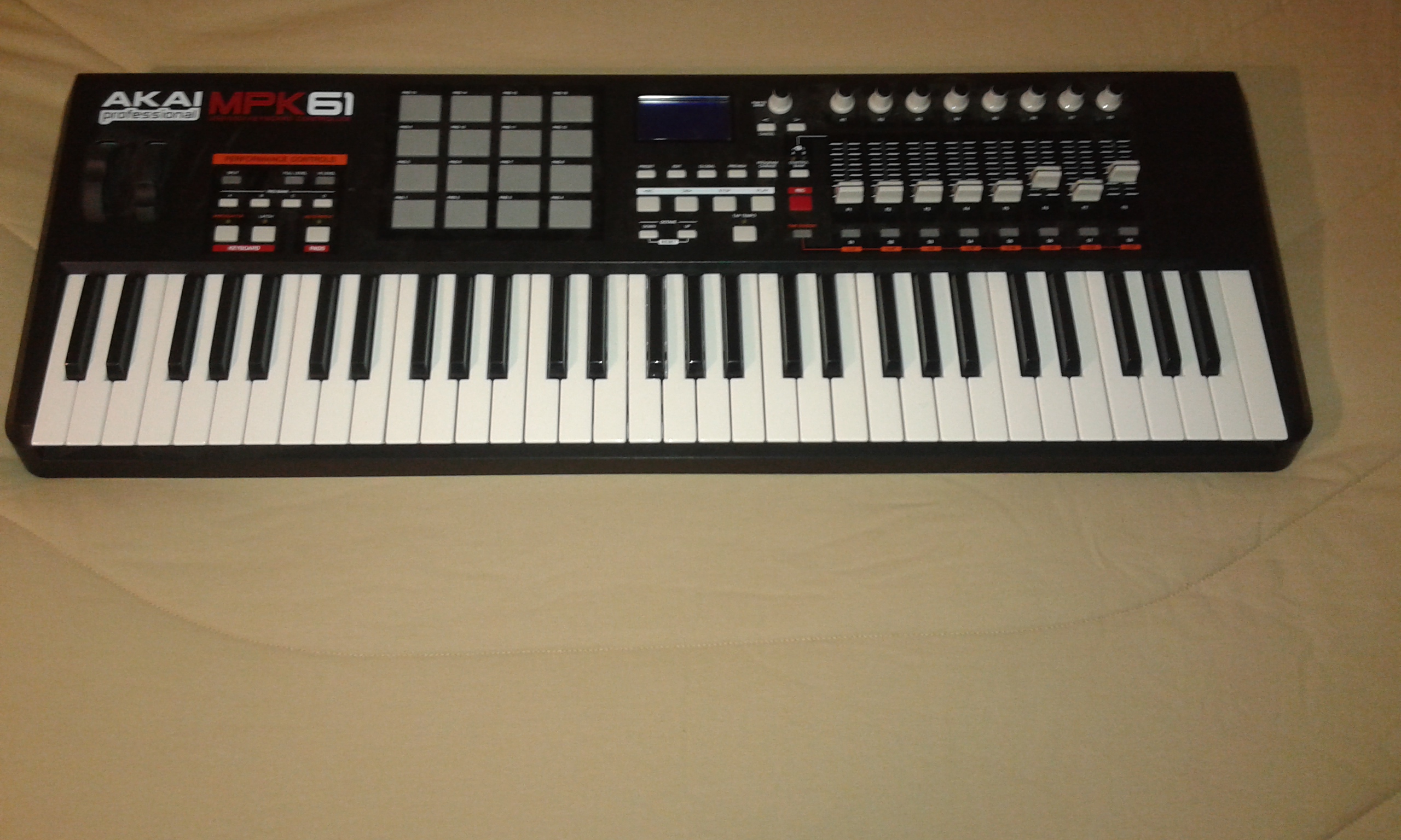 Photo Akai MPK61 Akai MPK61 (74113) (1012192) Audiofanzine