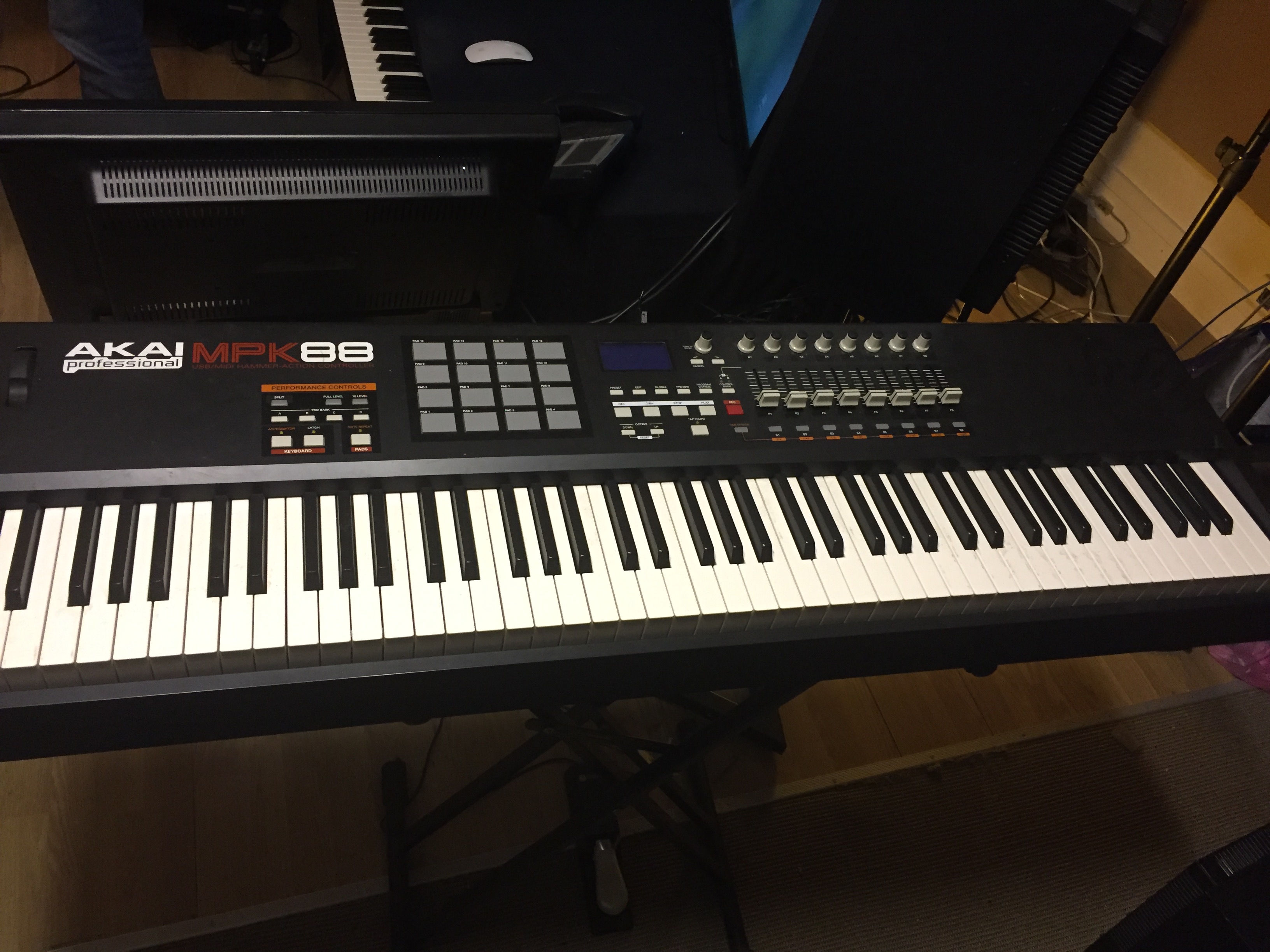 Akai MPK88 Audiofanzine
