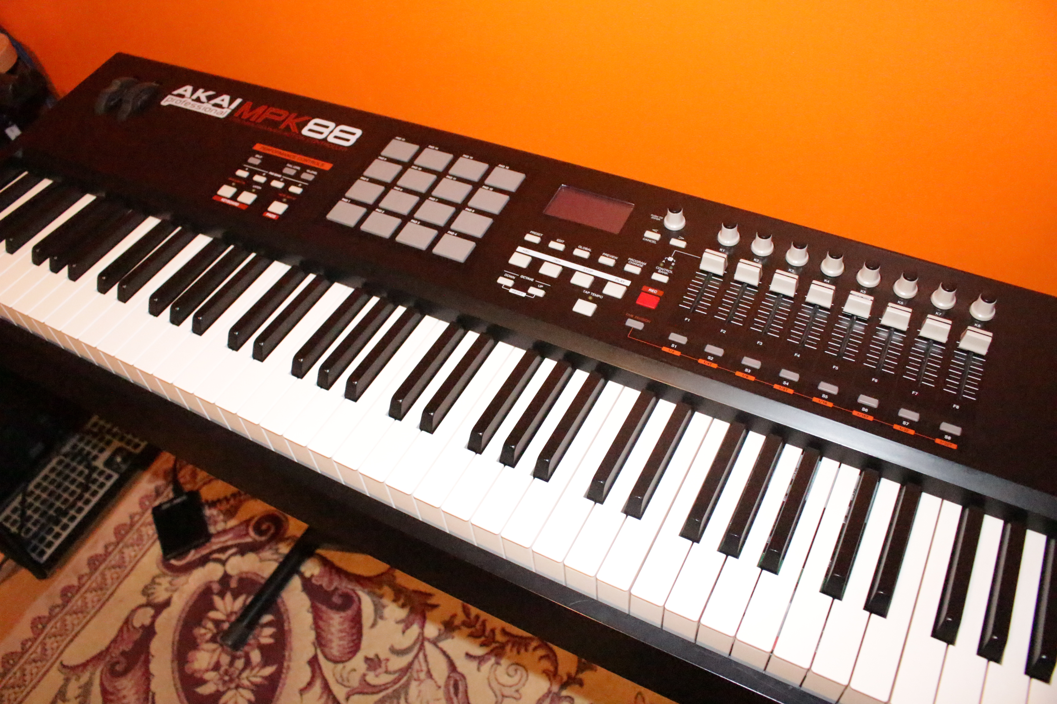 Akai MPK88 Audiofanzine