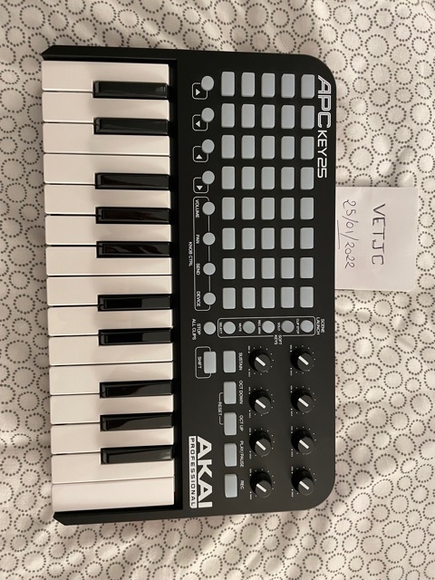 Apc Key 25 Akai Professional Apc Key 25 Audiofanzine