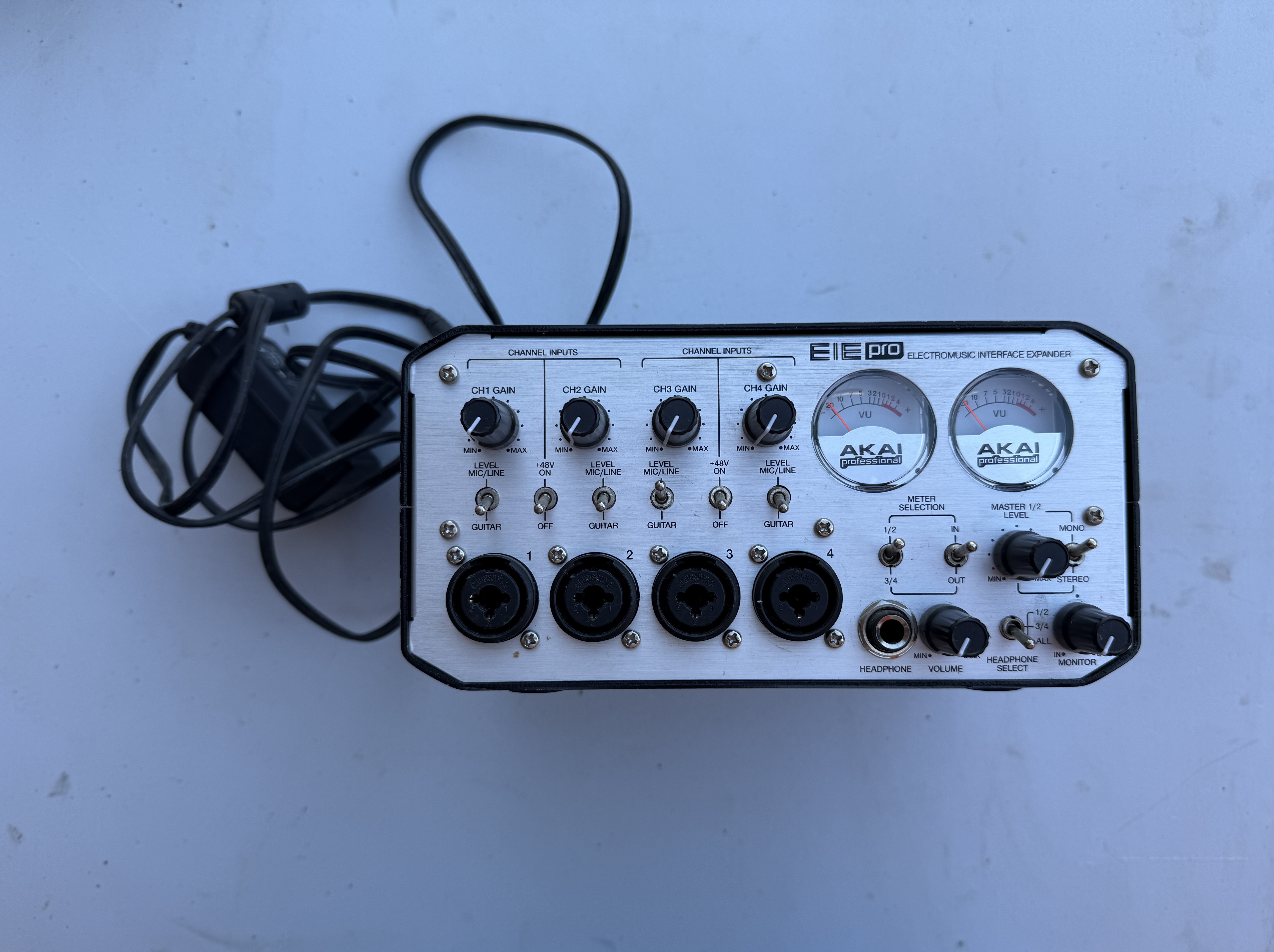 EIE Pro - Akai Professional EIE Pro - Audiofanzine