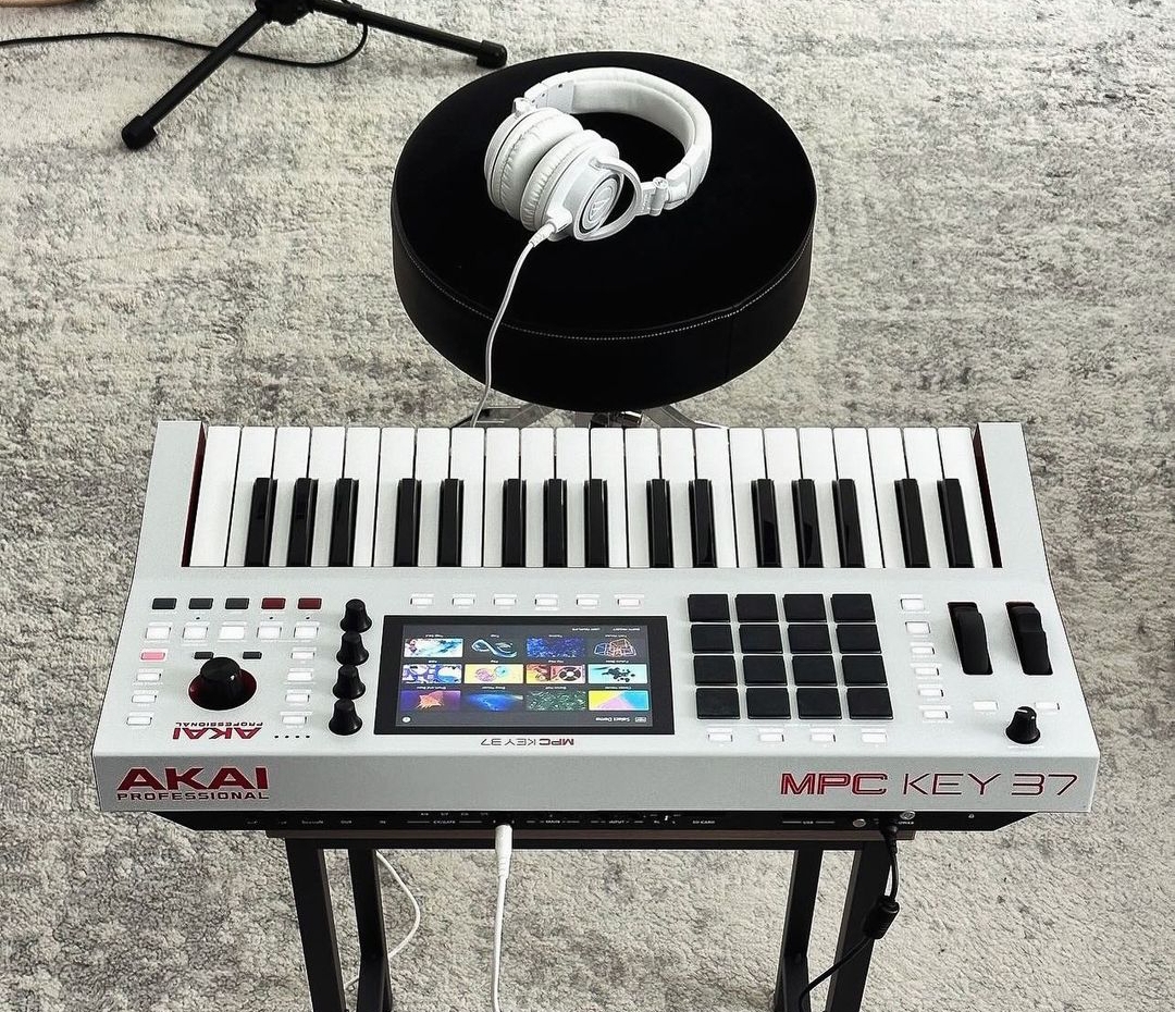 Mpc key 37 akai professional mpc key 37 audiofanzine