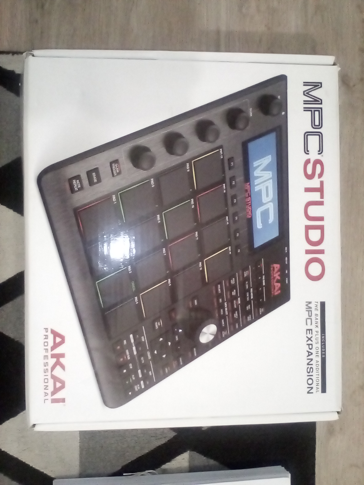 akai pro mpc studio black