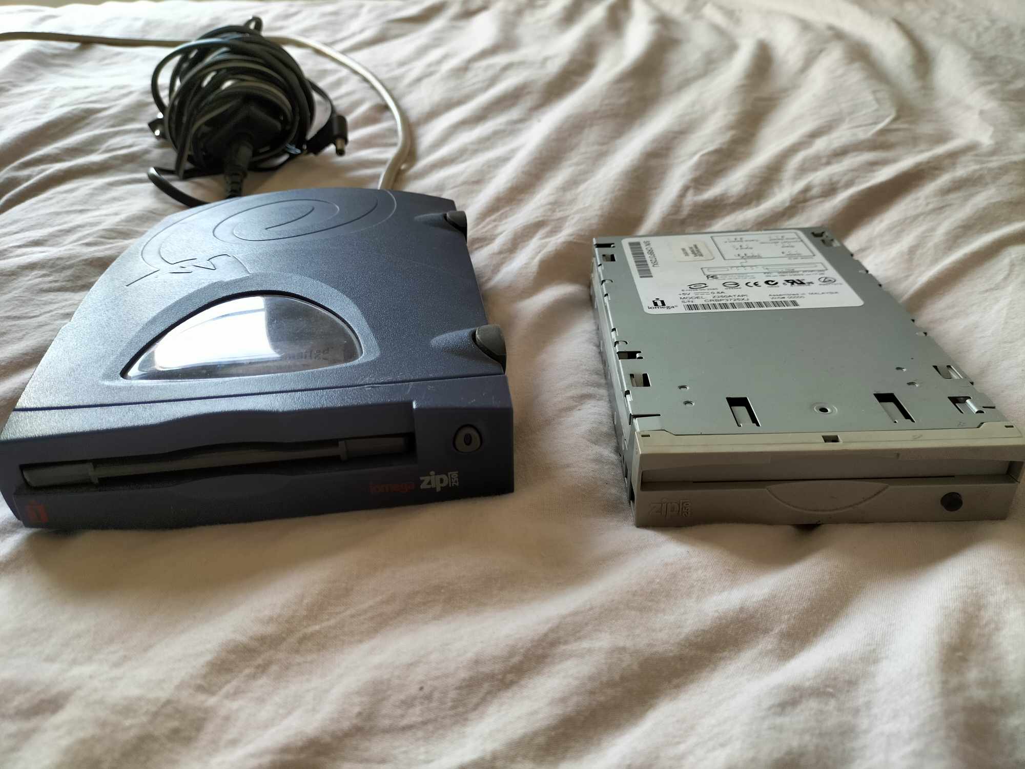 MPC 2000XL ZIP + Sortie séparée et digi + Lecteur zip externe (Ilede