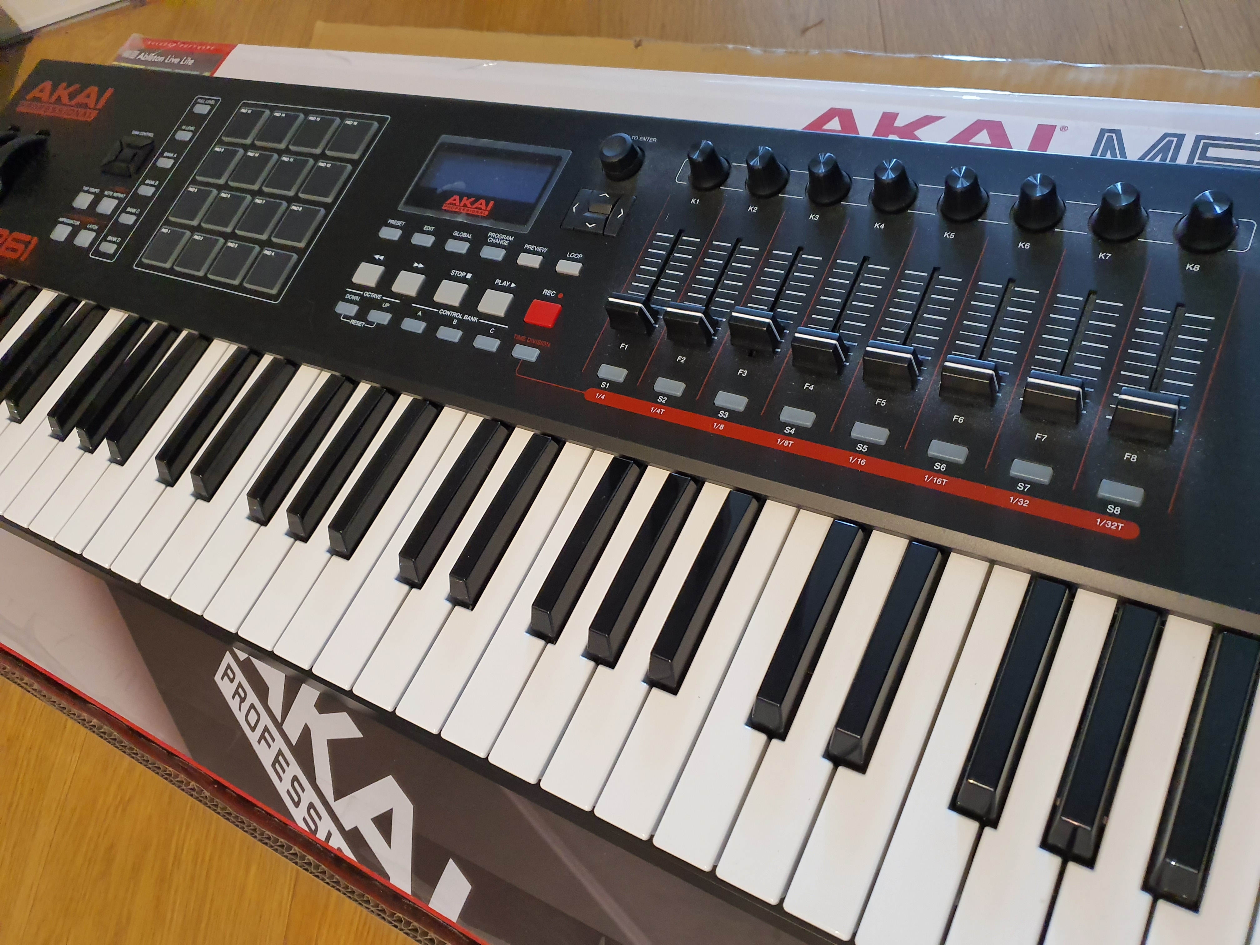 MPK261 Akai Professional MPK261 Audiofanzine