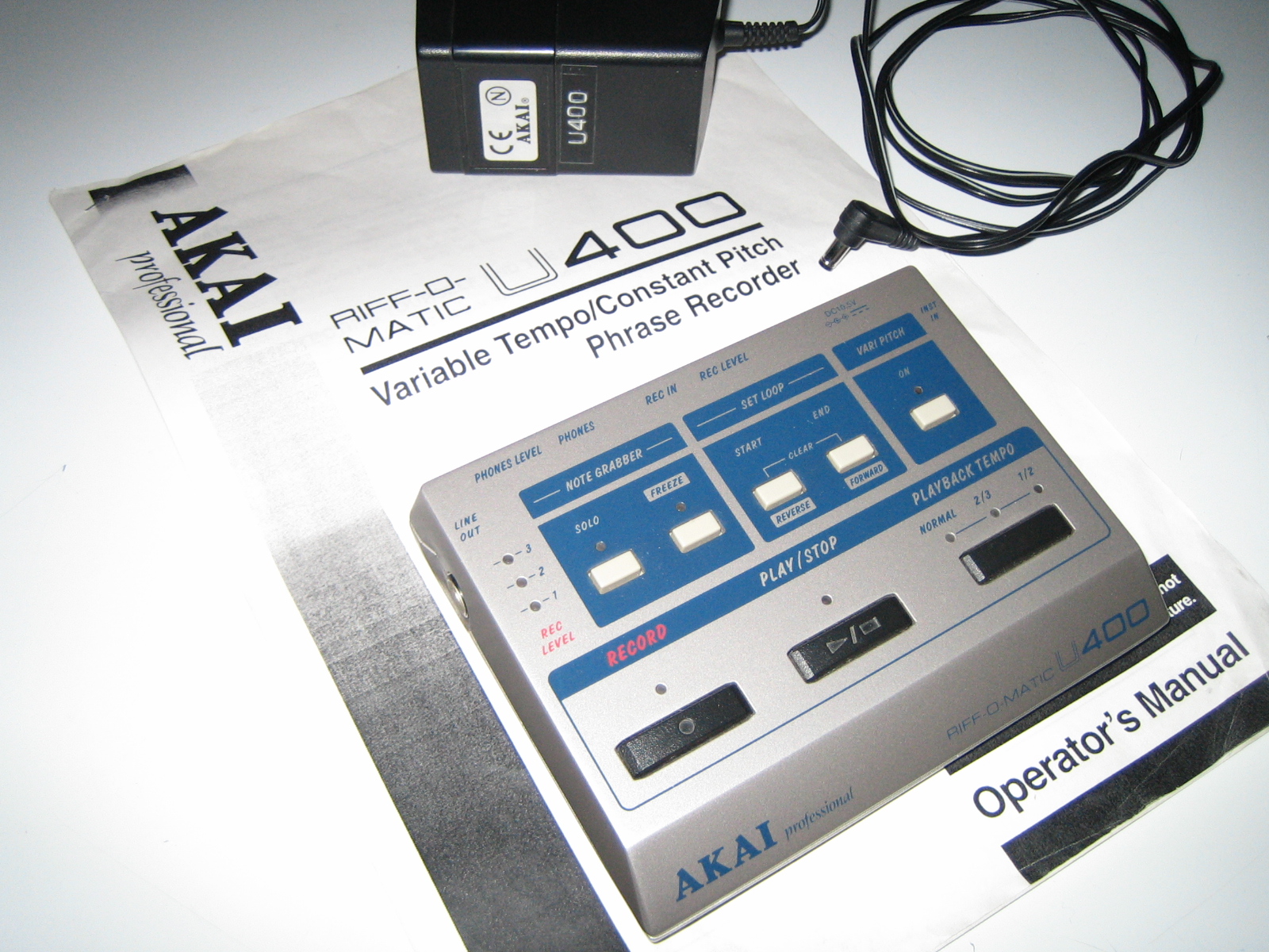 Riff-O-Matic U400 - Akai Professional Riff-O-Matic U400 - Audiofanzine