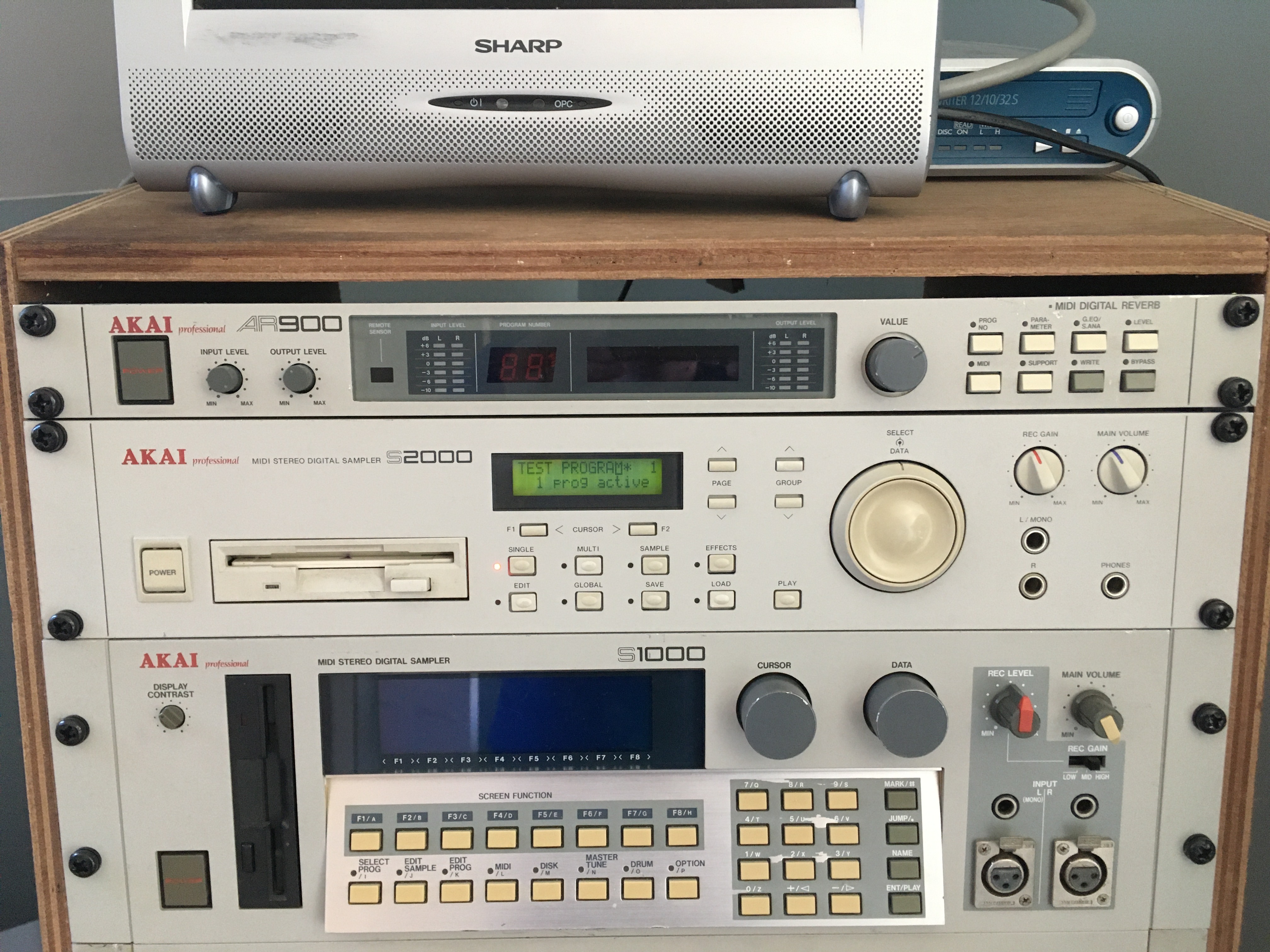 S2000 - Akai Professional S2000 - Audiofanzine