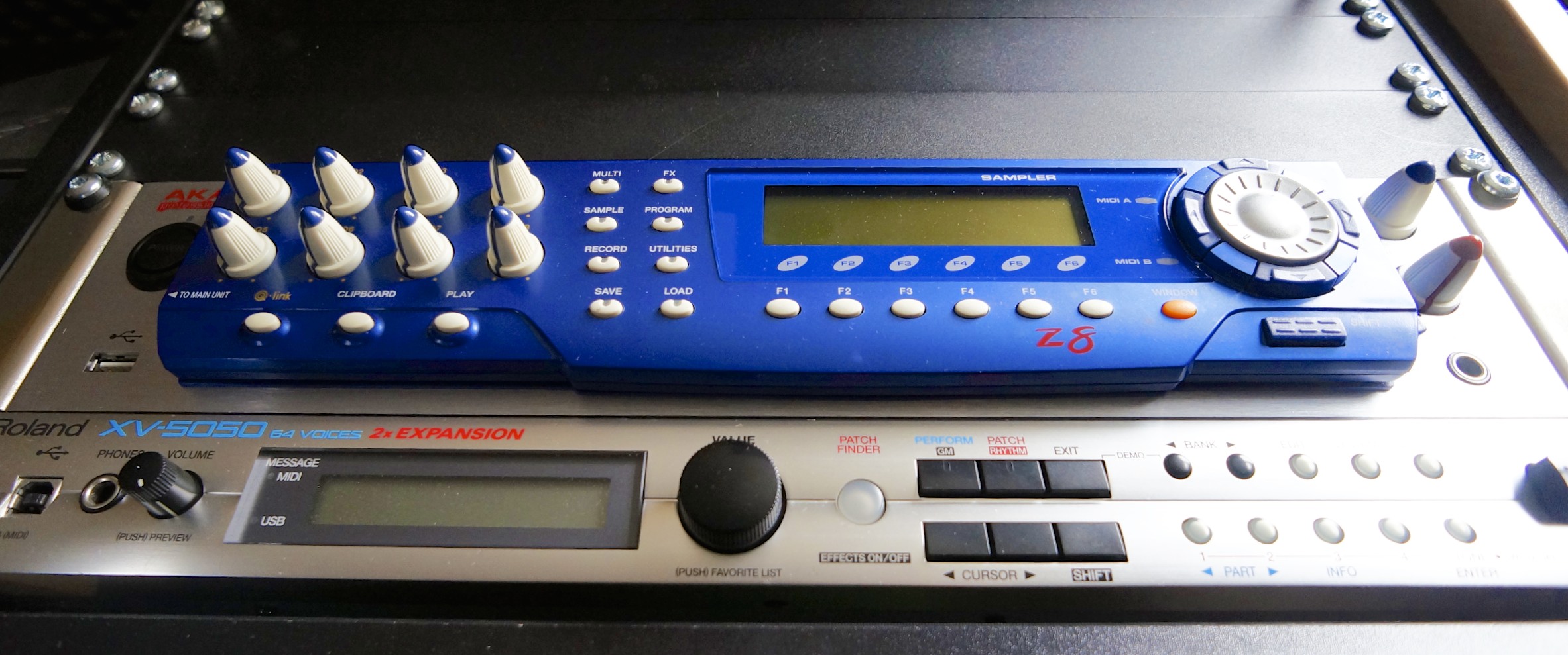 AKAI Z8 (IledeFrance) Audiofanzine