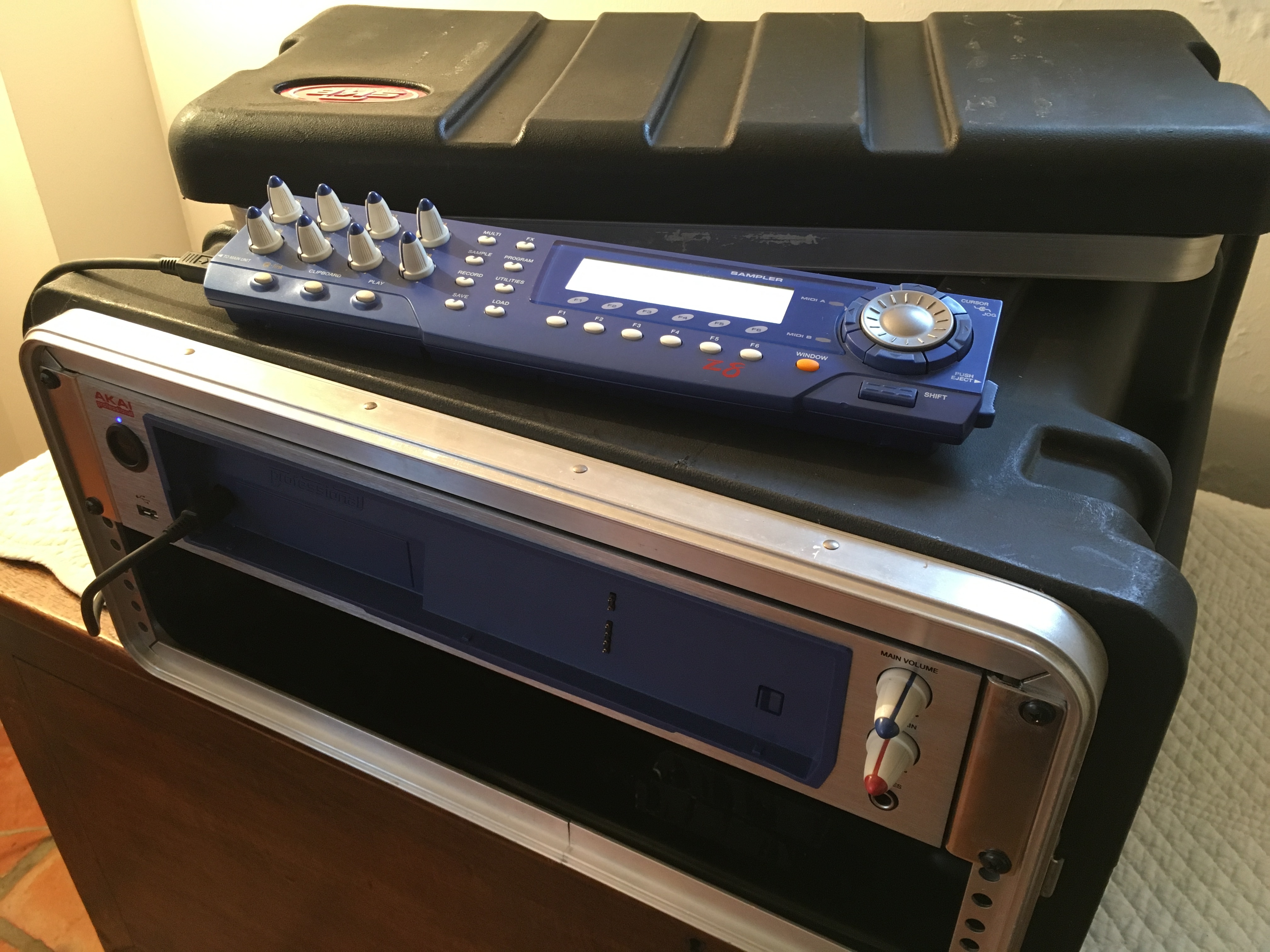 Z8 Akai Z8 Audiofanzine