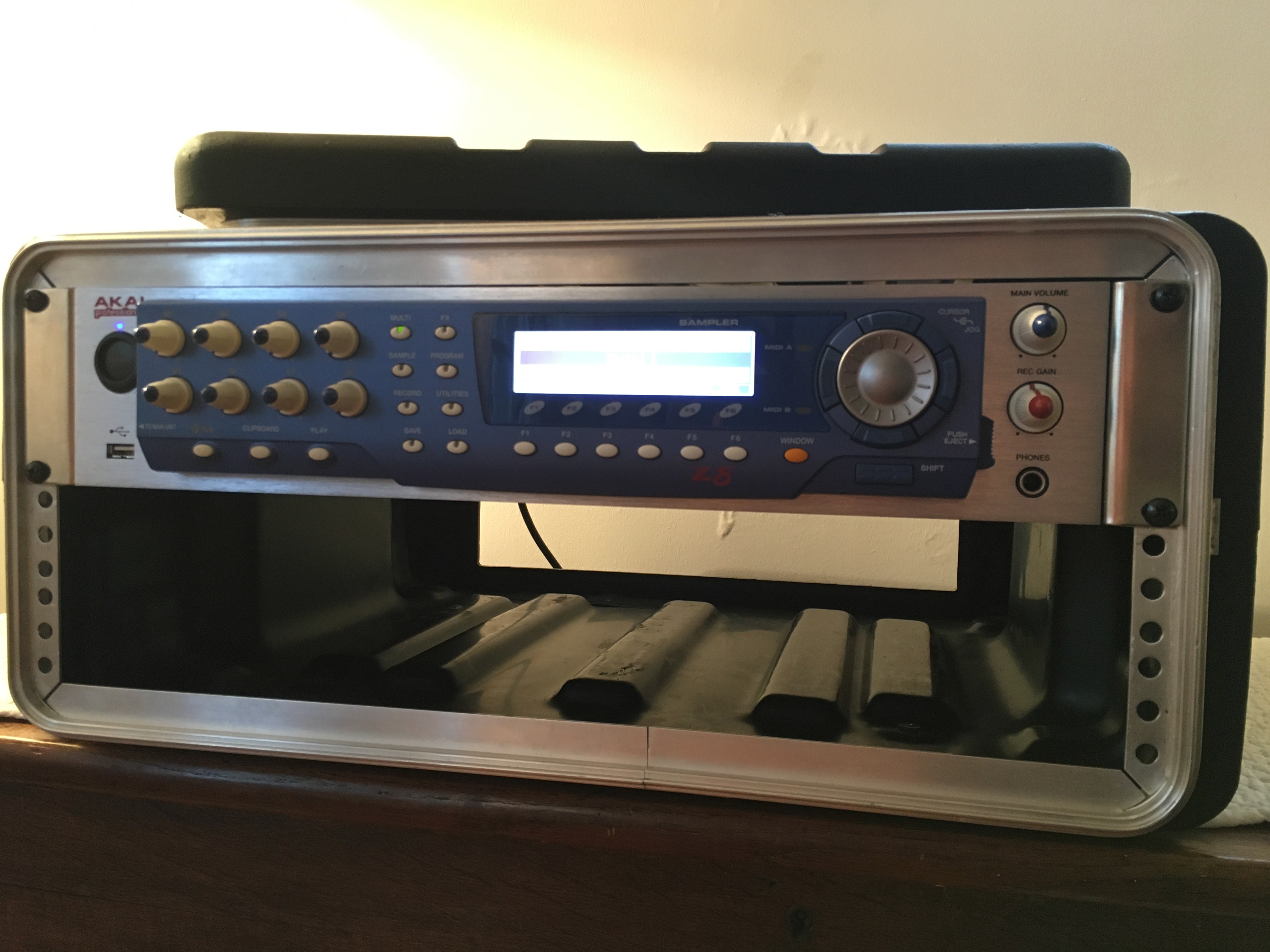 Z8 Akai Z8 Audiofanzine