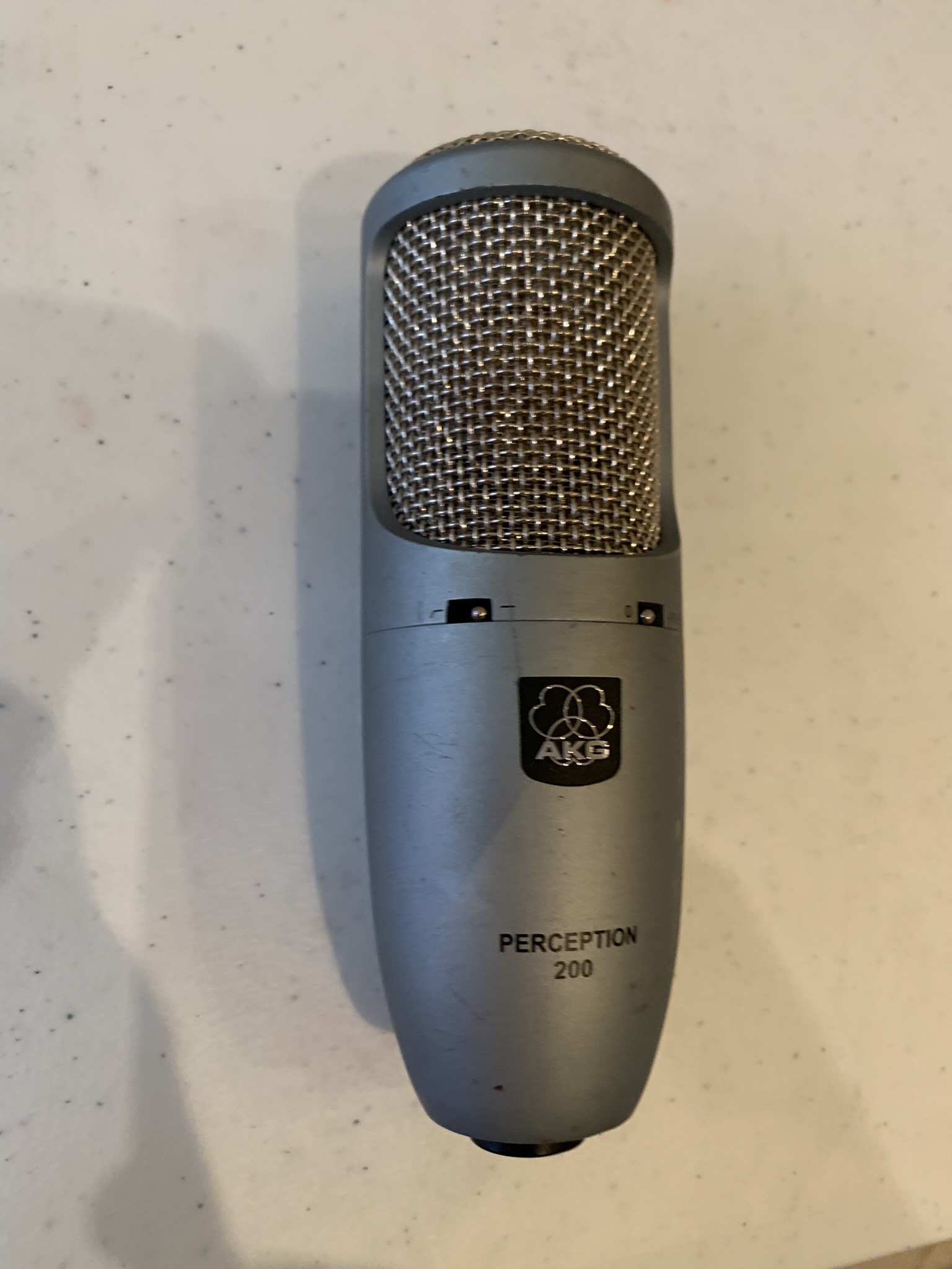 Perception 200 - AKG Perception 200 - Audiofanzine