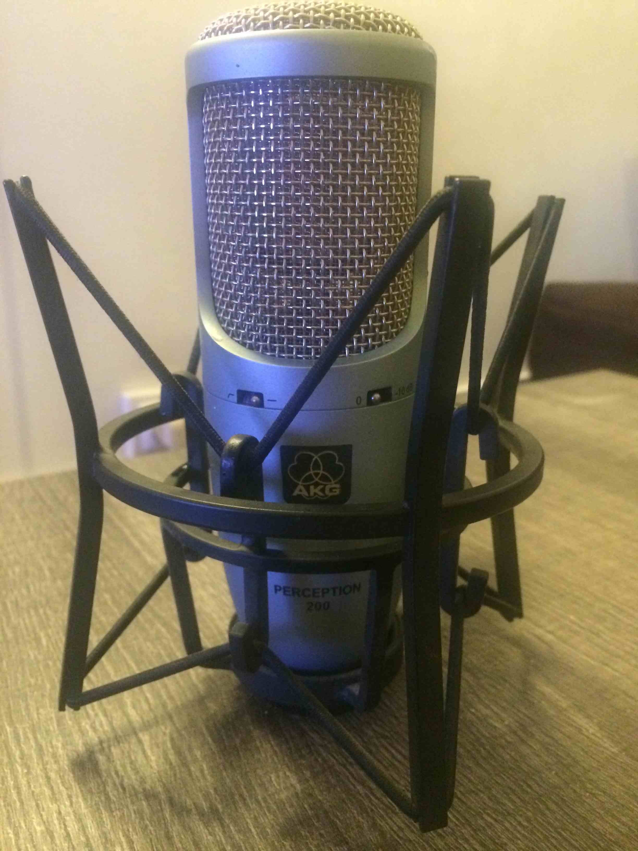 Photo AKG Perception 200 : AKG Perception 200 (65094) (#988023 ...