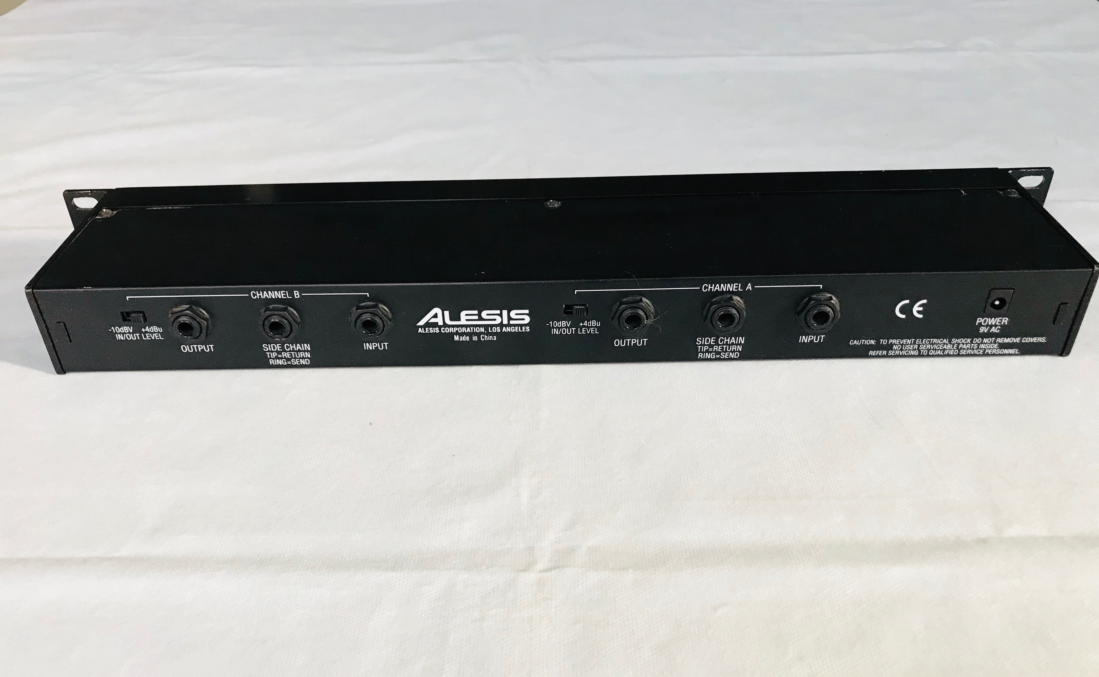 Alesis 3630 Compressor image (2073411) Audiofanzine