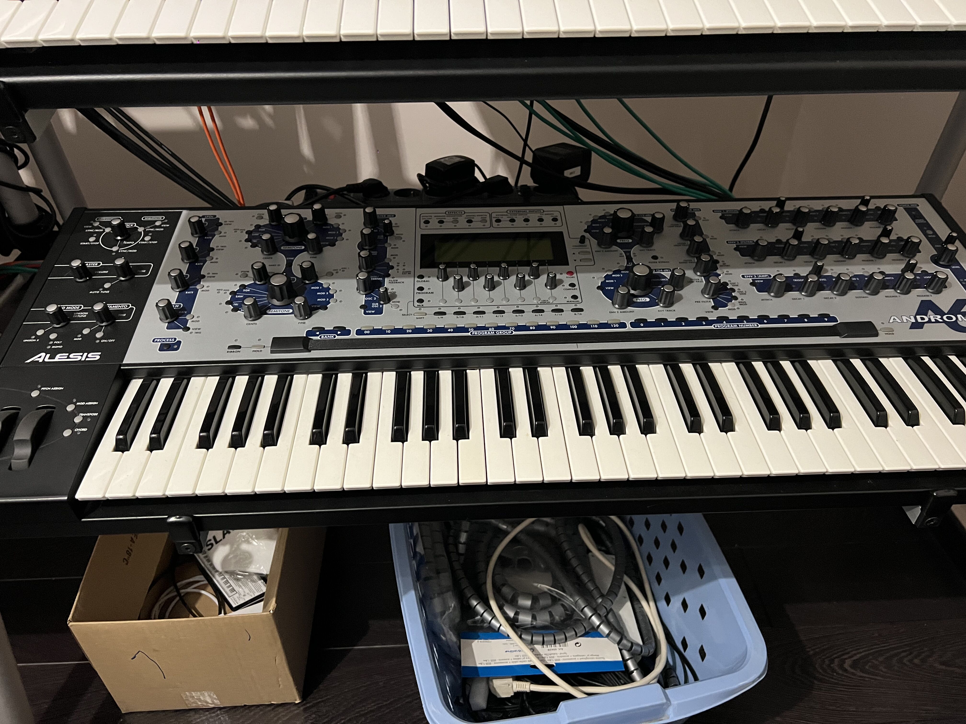 動作品 美品 希少品 付属マニュアル充実 ○ ALESIS ANDROMEDA A6 