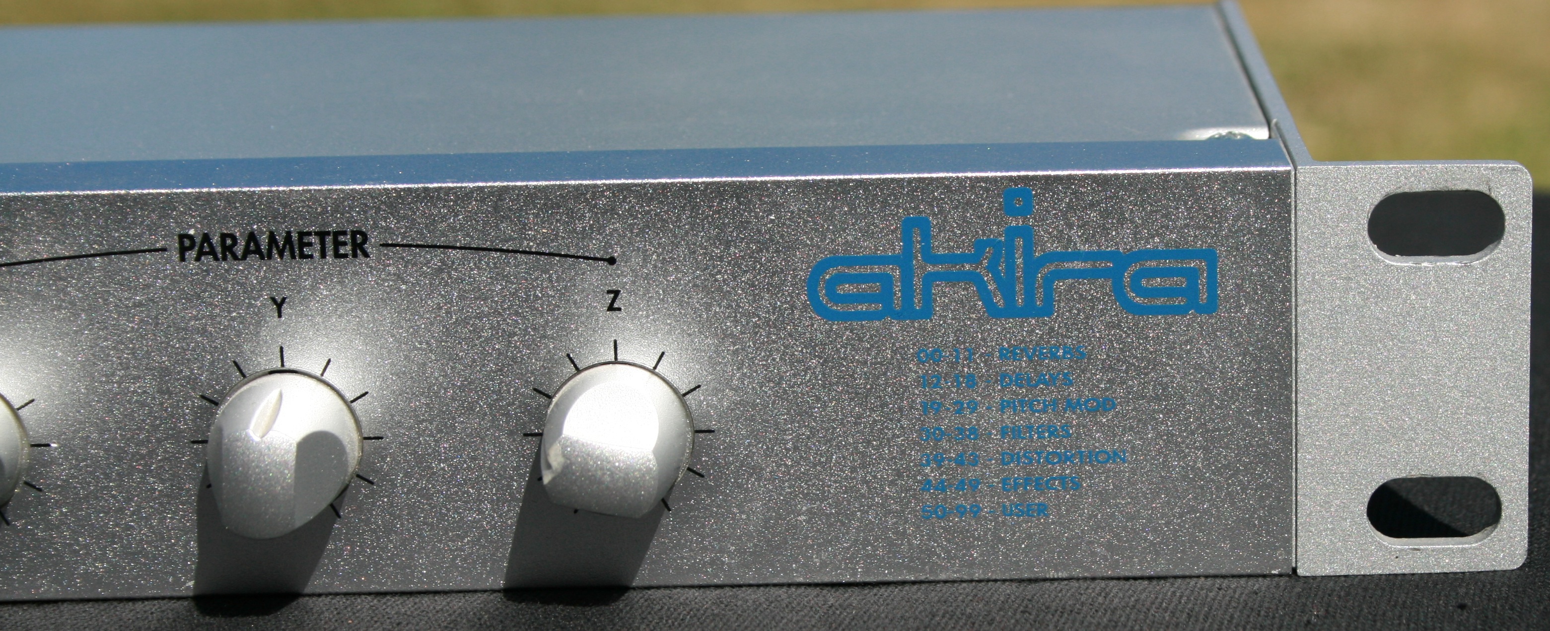 Alesis AKIRA (Bretagne) Audiofanzine