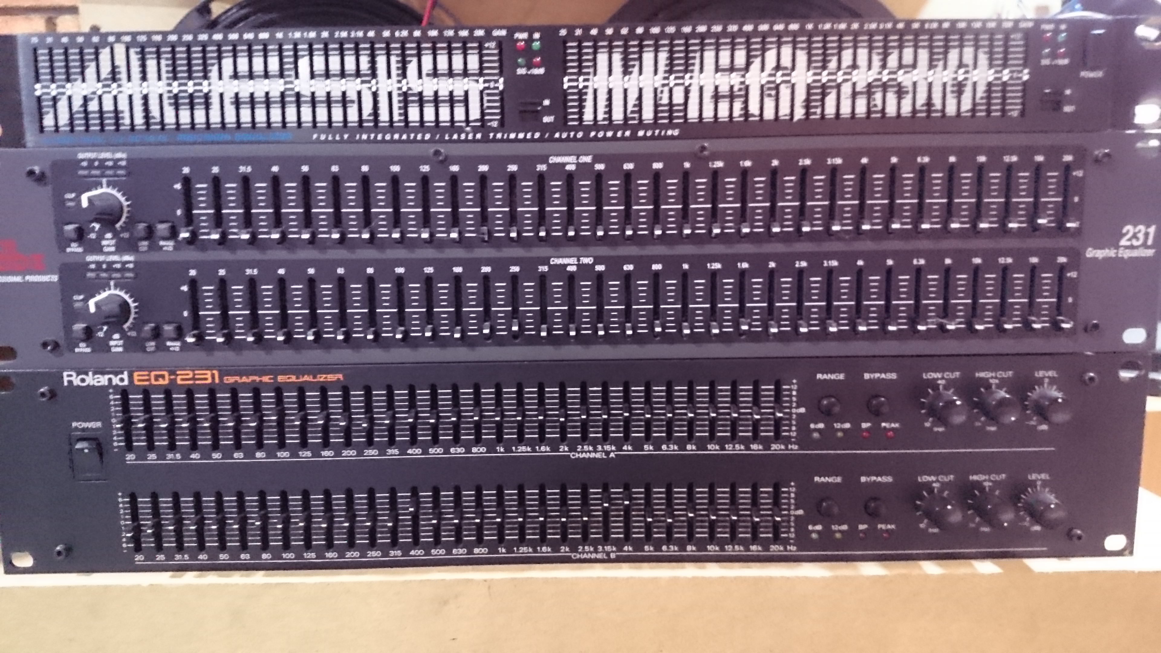 MEQ 230 Alesis MEQ 230 Audiofanzine