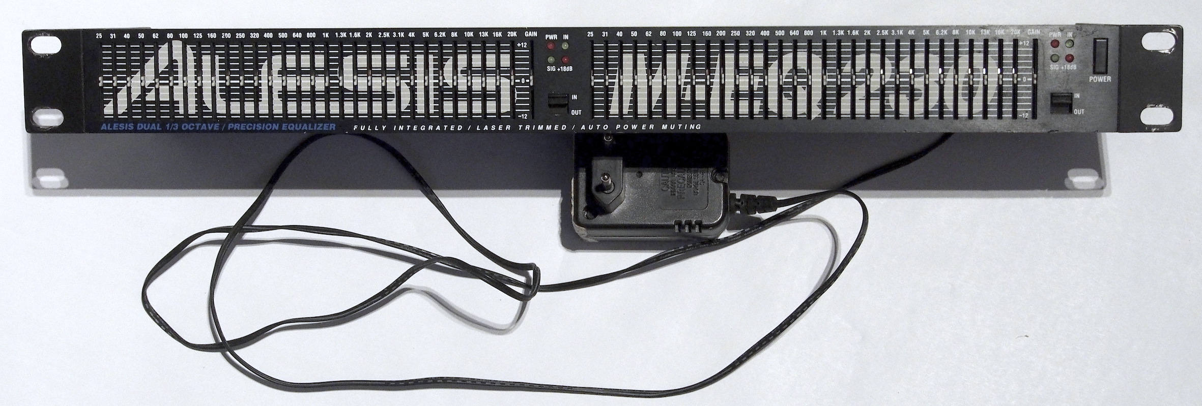 MEQ 230 Alesis MEQ 230 Audiofanzine