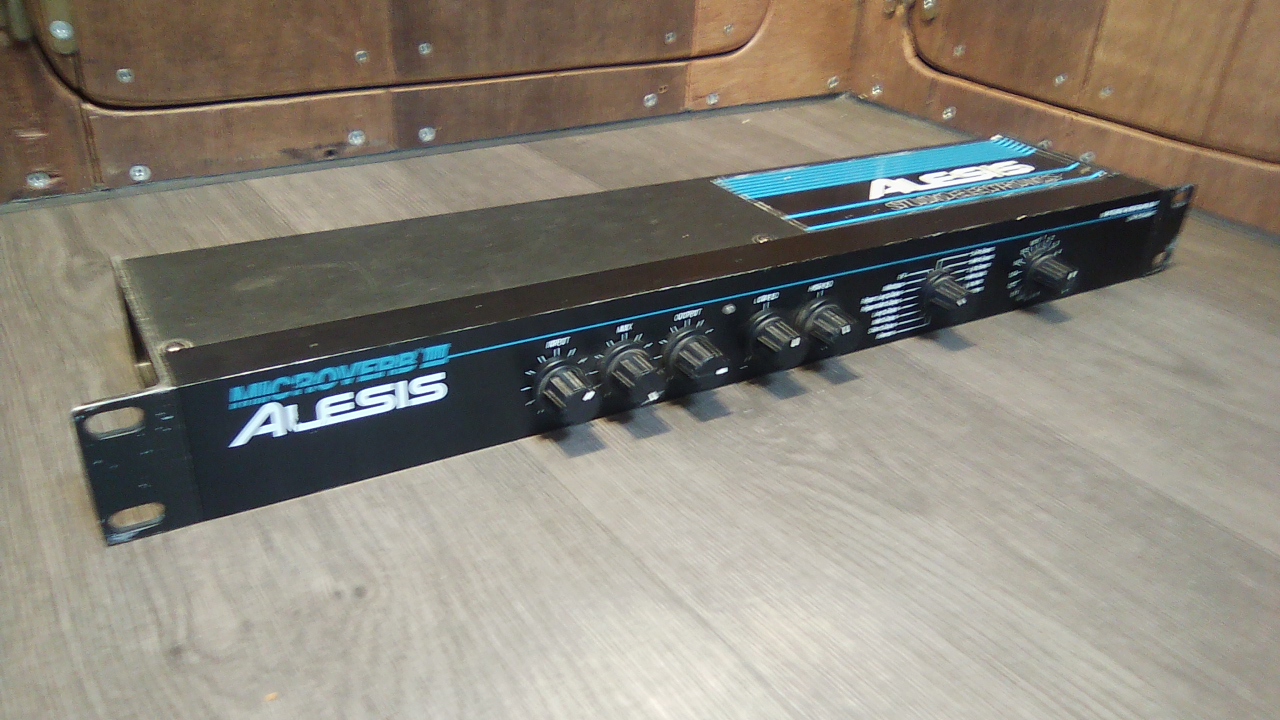 MicroVerb 3 Alesis MicroVerb 3 Audiofanzine