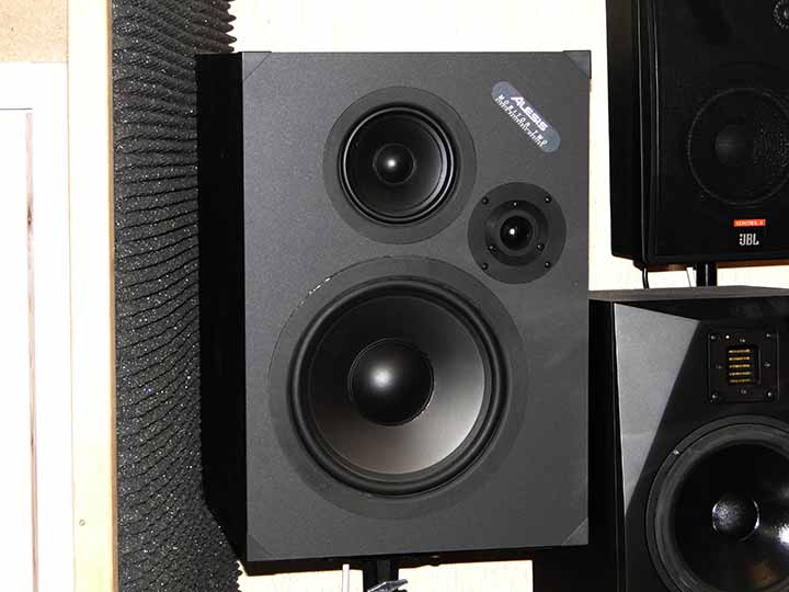 Alesis Monitor Two image (545872) Audiofanzine