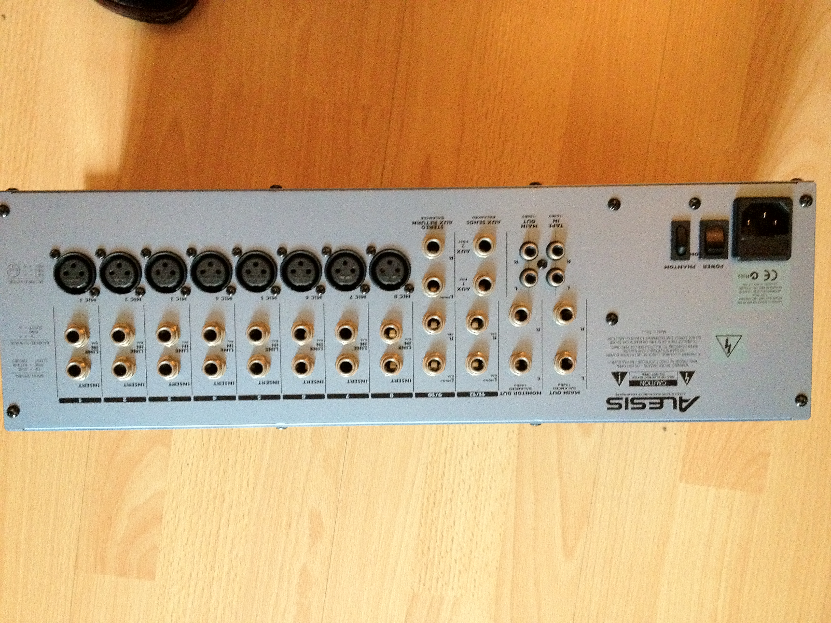 Photo Alesis Multimix 12R Alesis Multimix 12R (5773) (316705