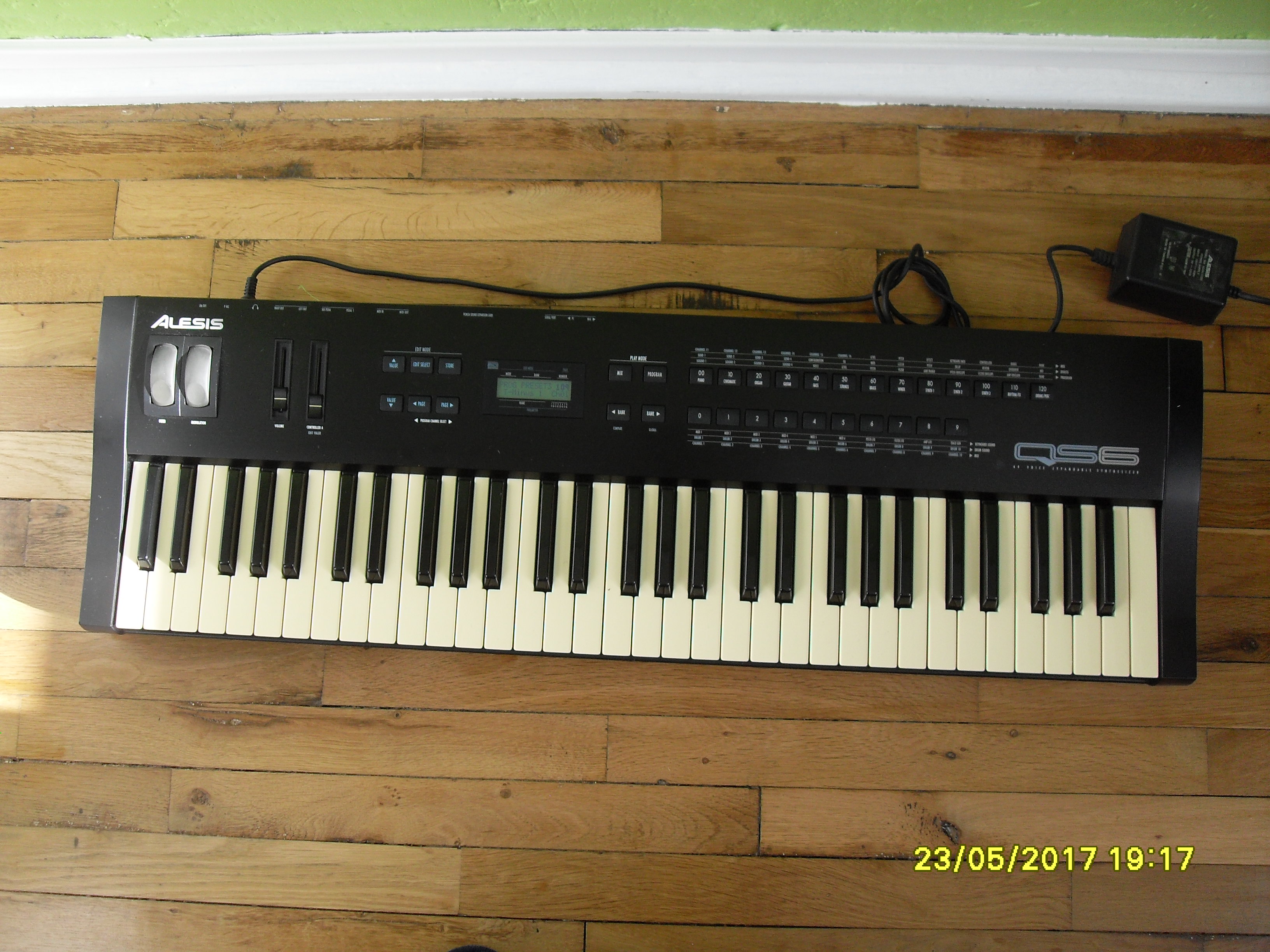 Photo Alesis QS6 Alesis QS6 (16082) (1838048) Audiofanzine
