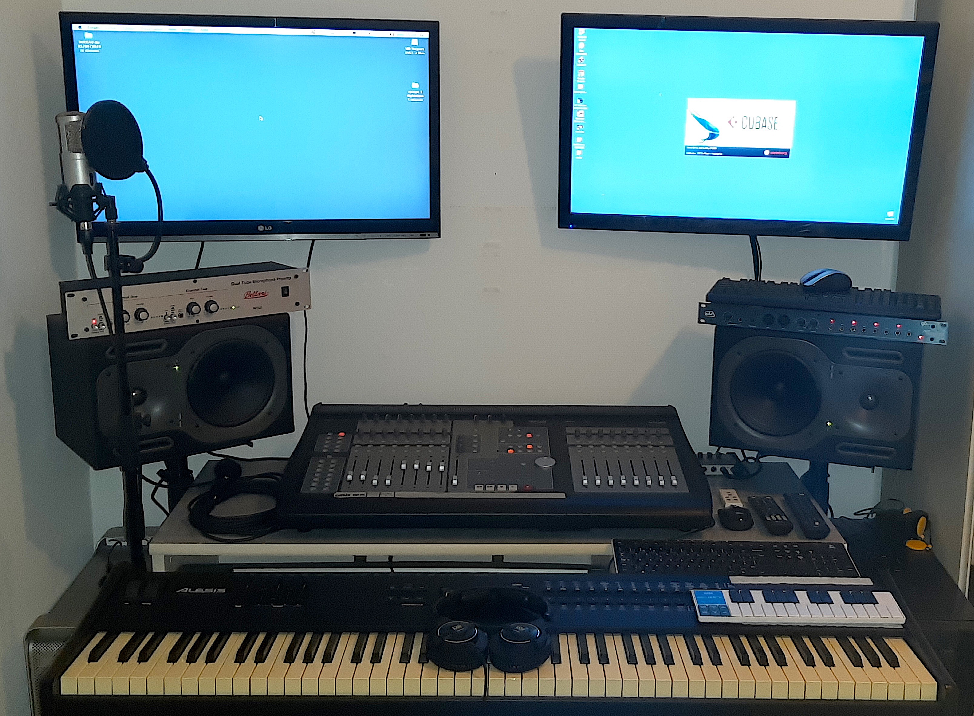 QS8 Alesis QS8 Audiofanzine