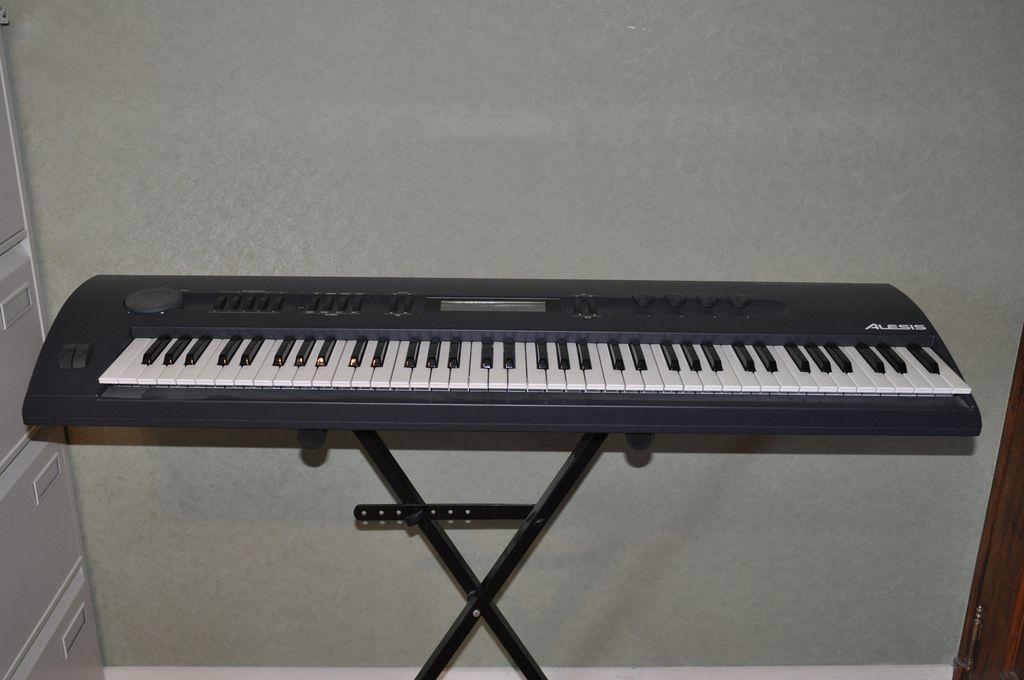 Alesis Quadrasynth Manual