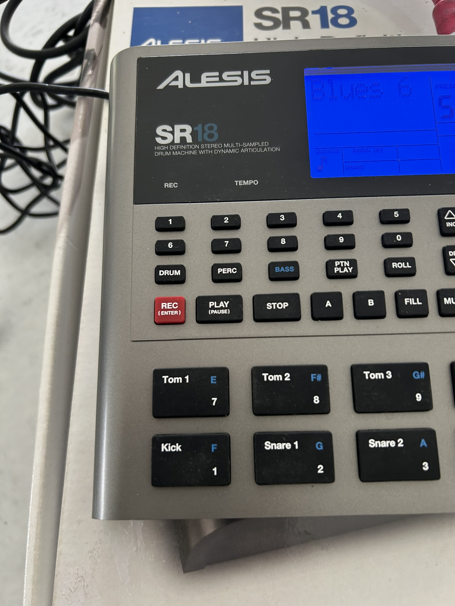 SR-18 - Alesis SR-18 - Audiofanzine