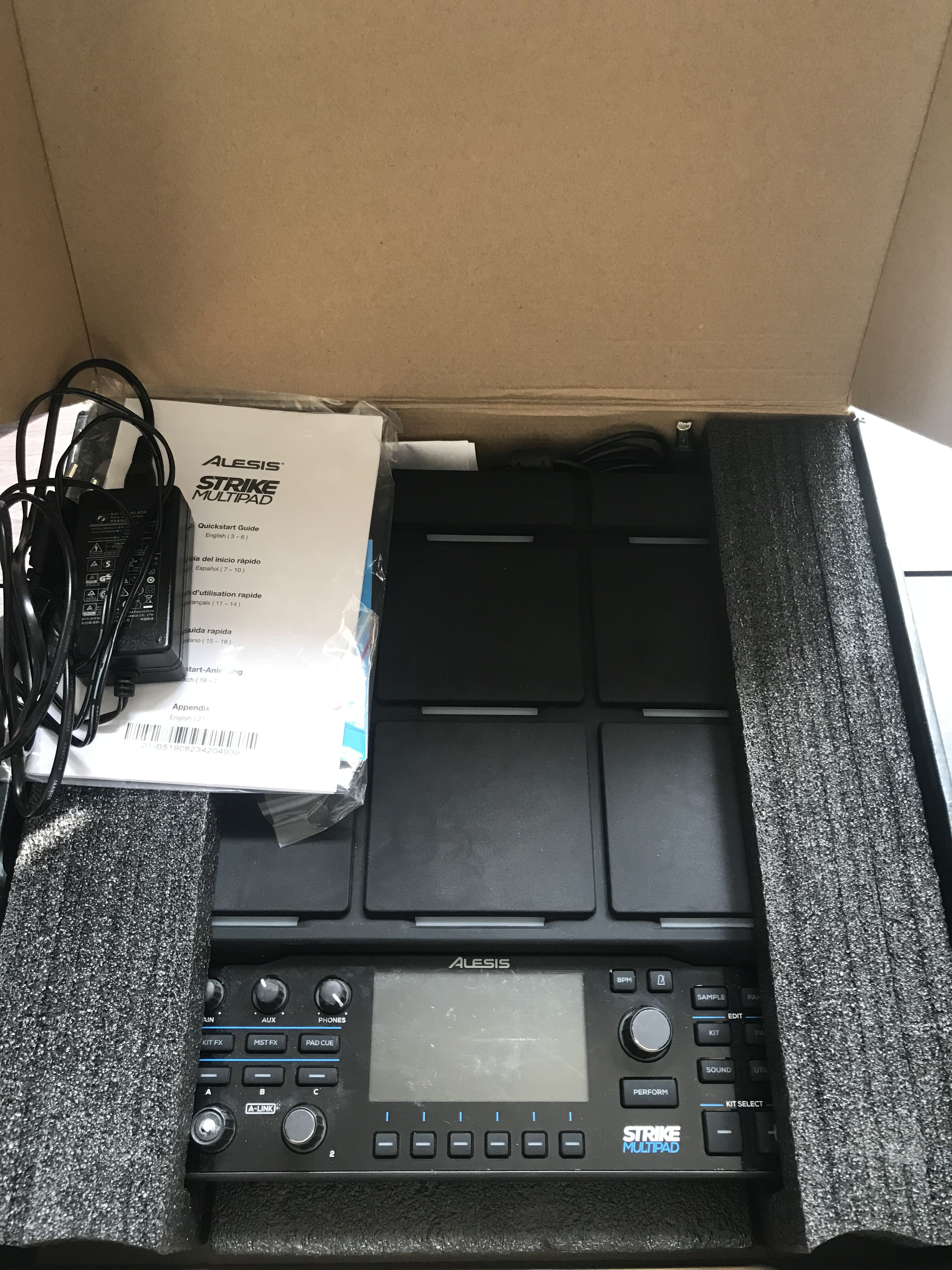 Strike MultiPad Alesis Strike MultiPad Audiofanzine