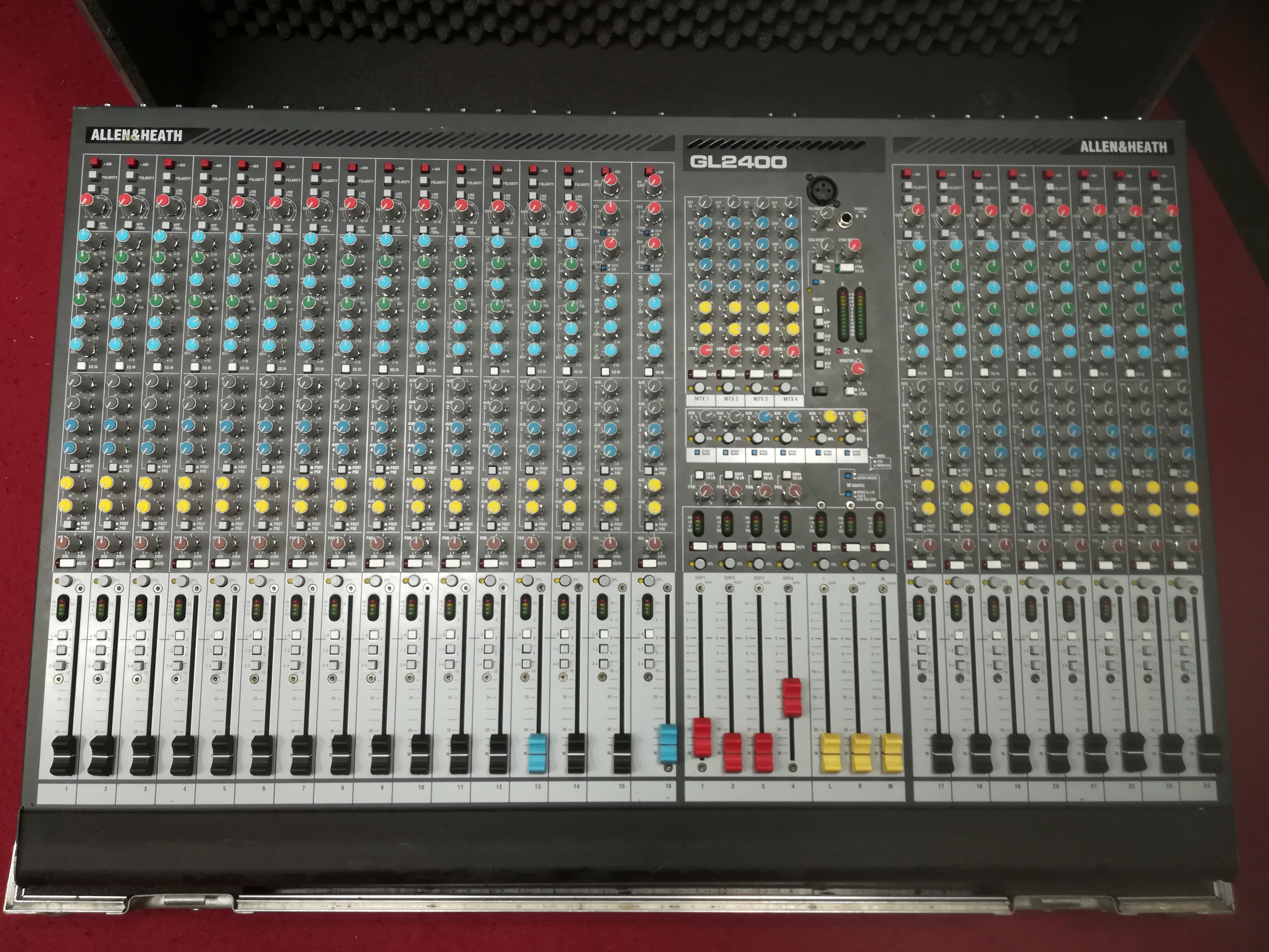 GL240024 Allen & Heath GL240024 Audiofanzine