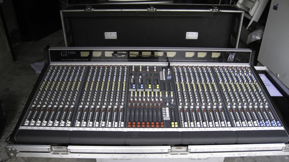 Allen & Heath GL3300 32/8/8/2 image (137113) Audiofanzine