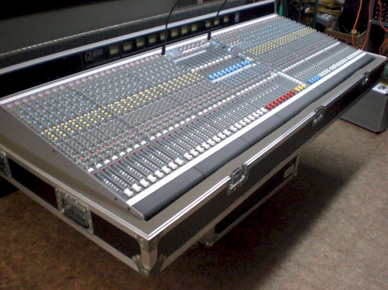 Allen & Heath GL4000 image (#581034) - Audiofanzine