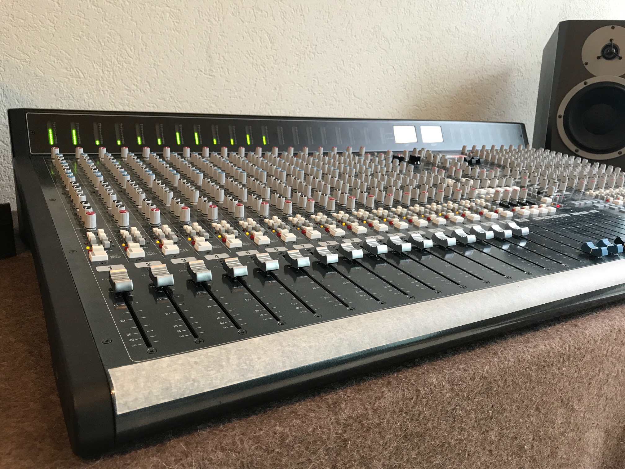 GSR24 Allen & Heath GSR24 Audiofanzine
