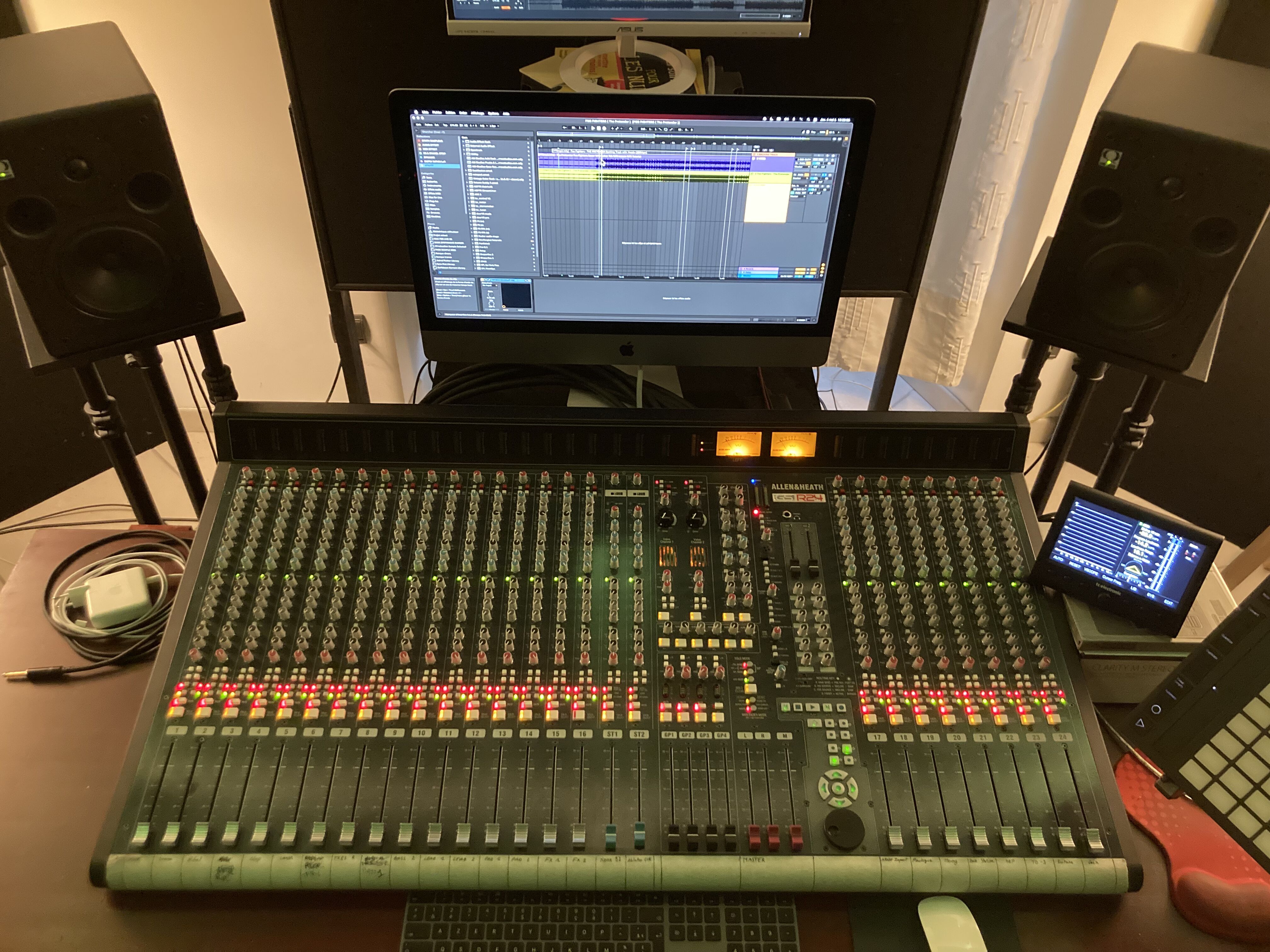 GSR24M Allen & Heath GSR24M Audiofanzine