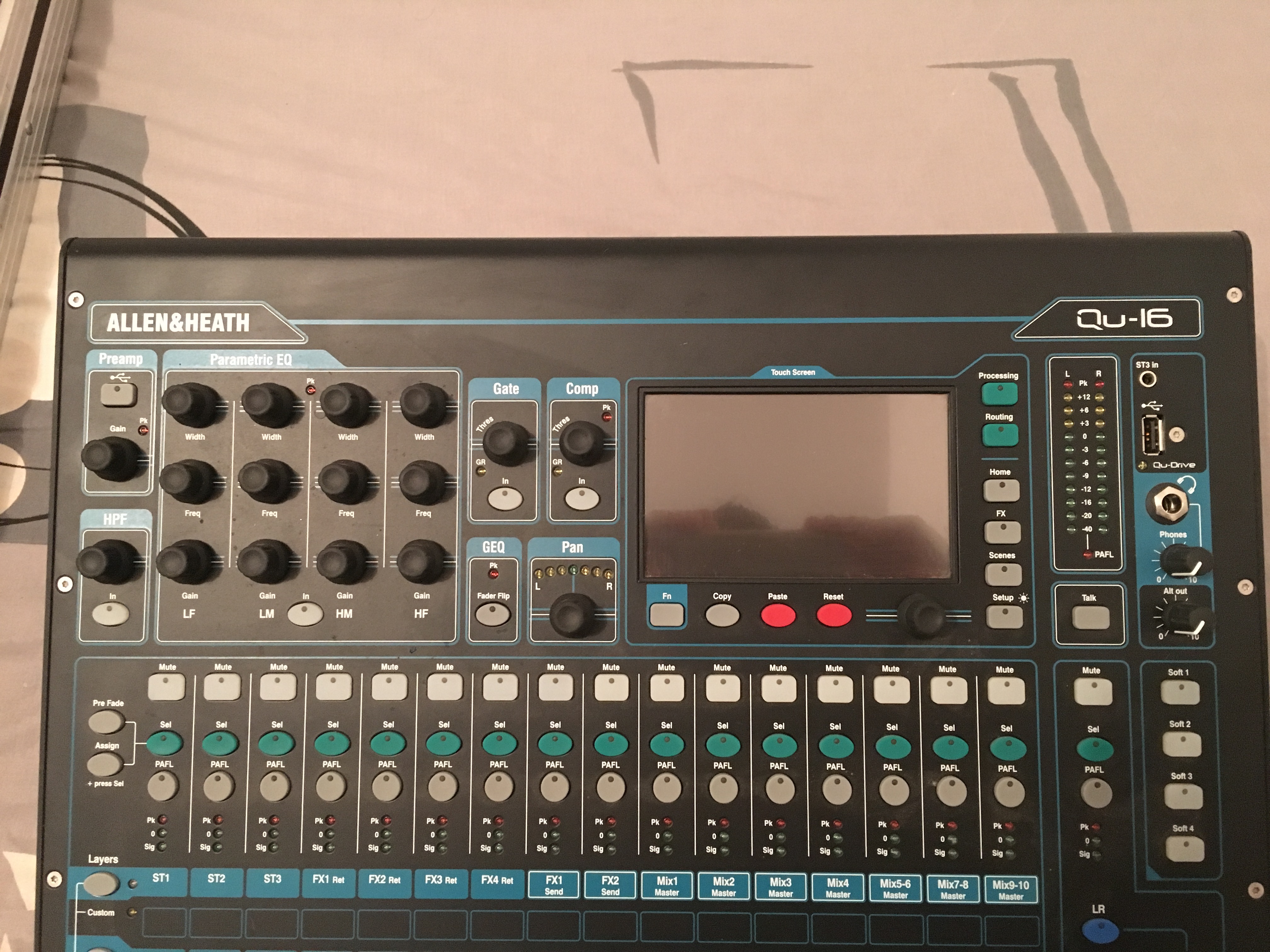 Photo Allen & Heath Qu16 Allen & Heath Qu16 (56135) (1949843