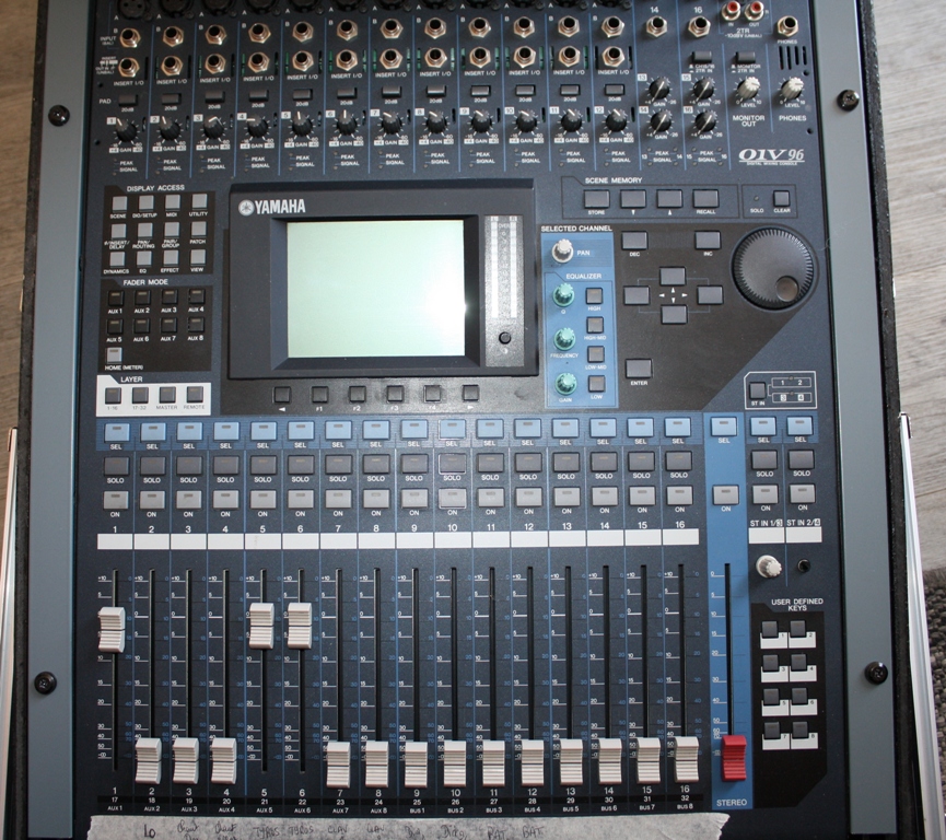 Qu16 Allen & Heath Qu16 Audiofanzine