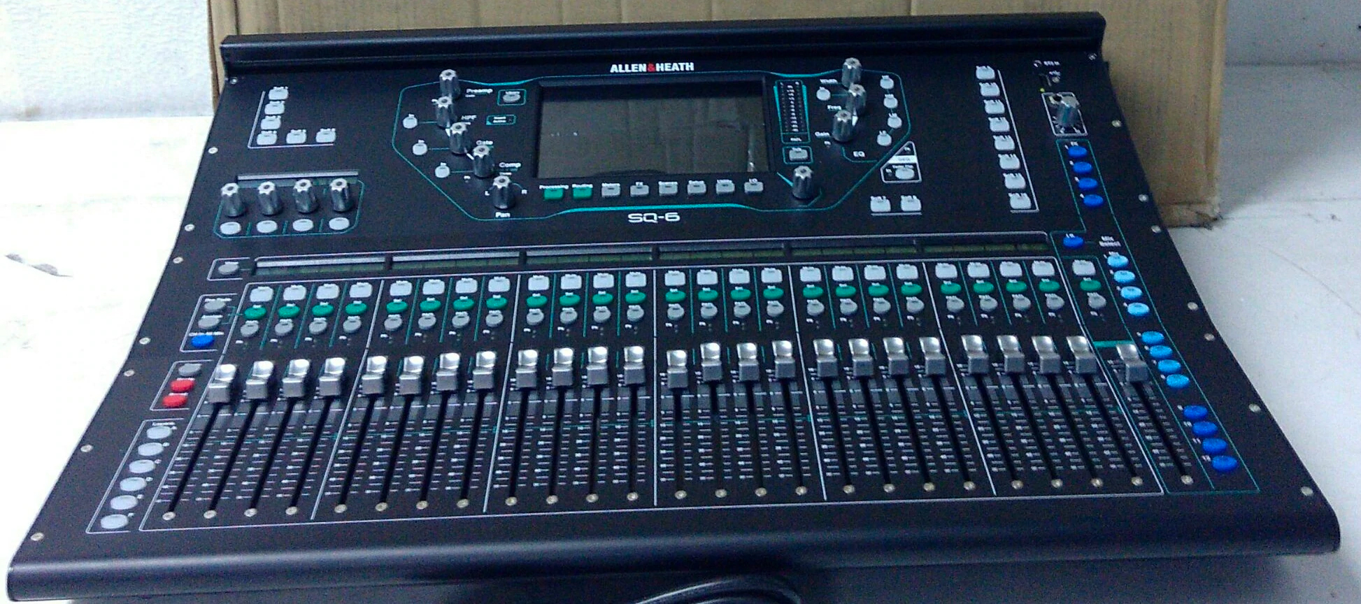 SQ6 Allen & Heath SQ6 Audiofanzine
