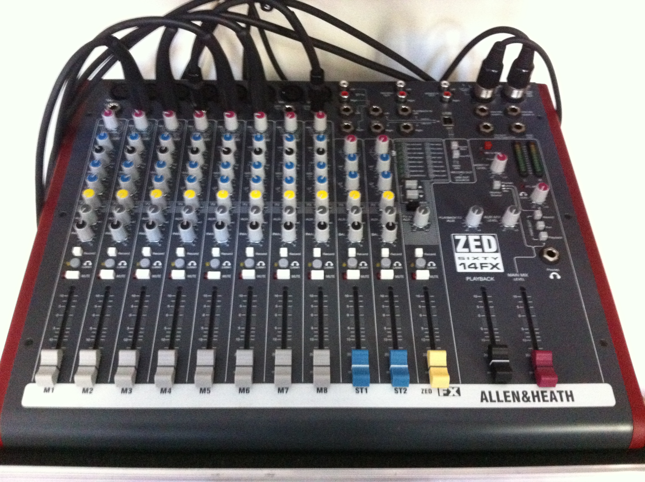 Allen heath zed14 схема