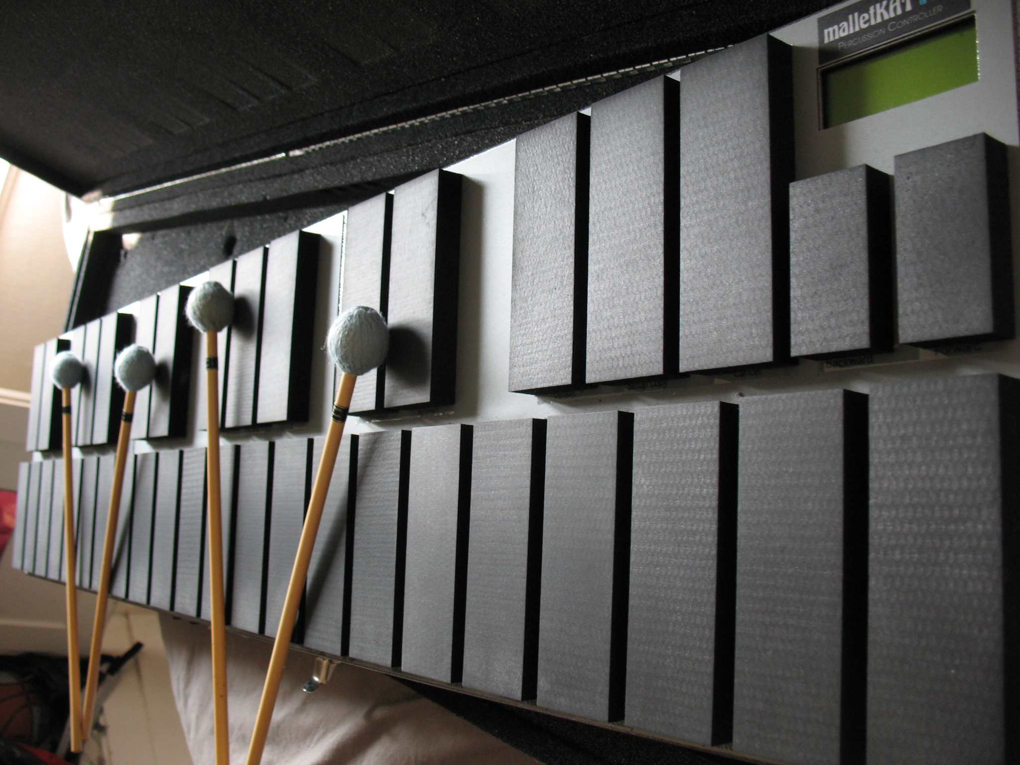 KAT MalletKAT Pro 6.1 three Octaves Alternate Mode Audiofanzine