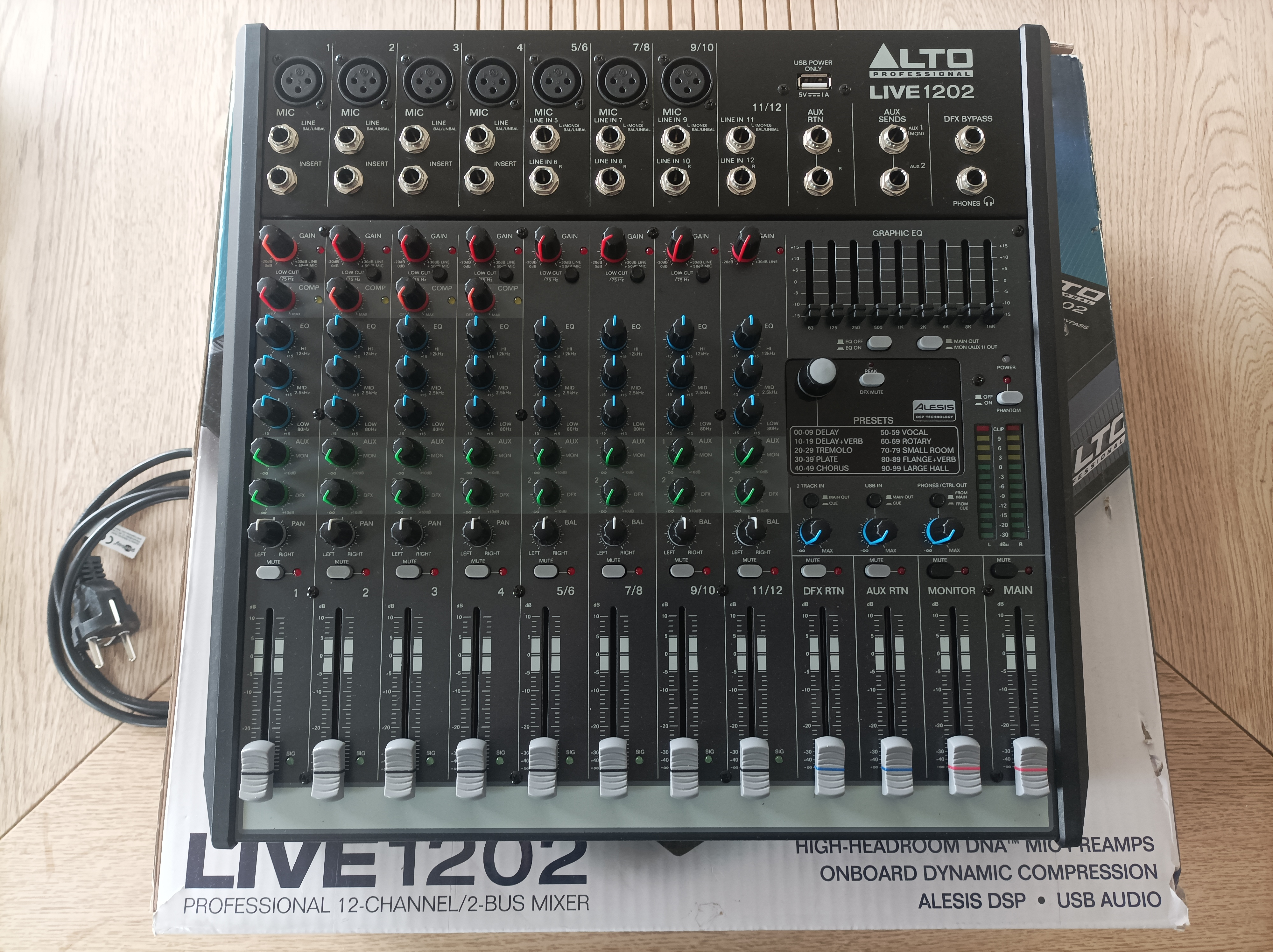 Table de Mixage LIVE 1202 - Alto Professional