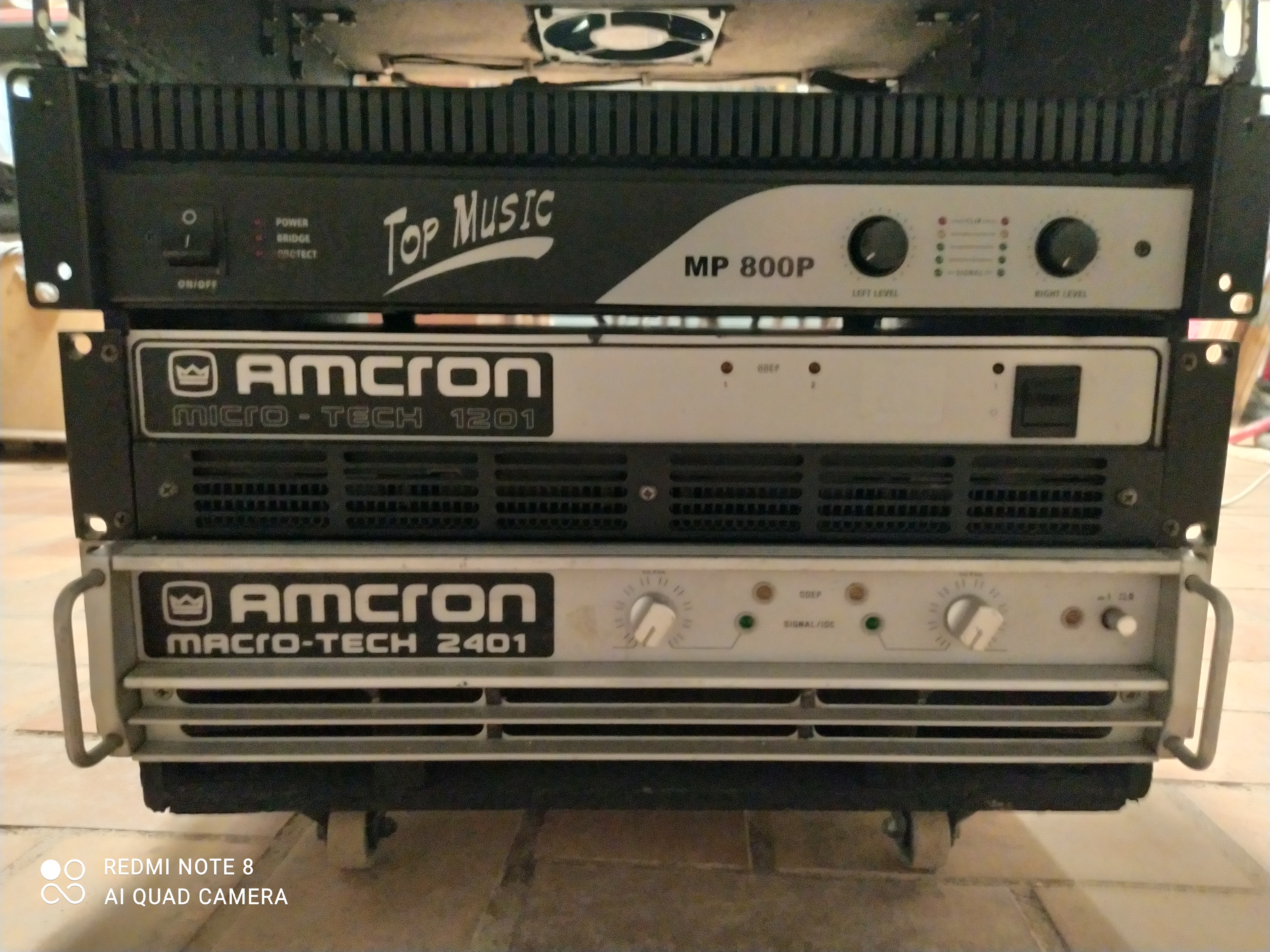 Macro-Tech 2401 - Amcron Macro-Tech 2401 - Audiofanzine