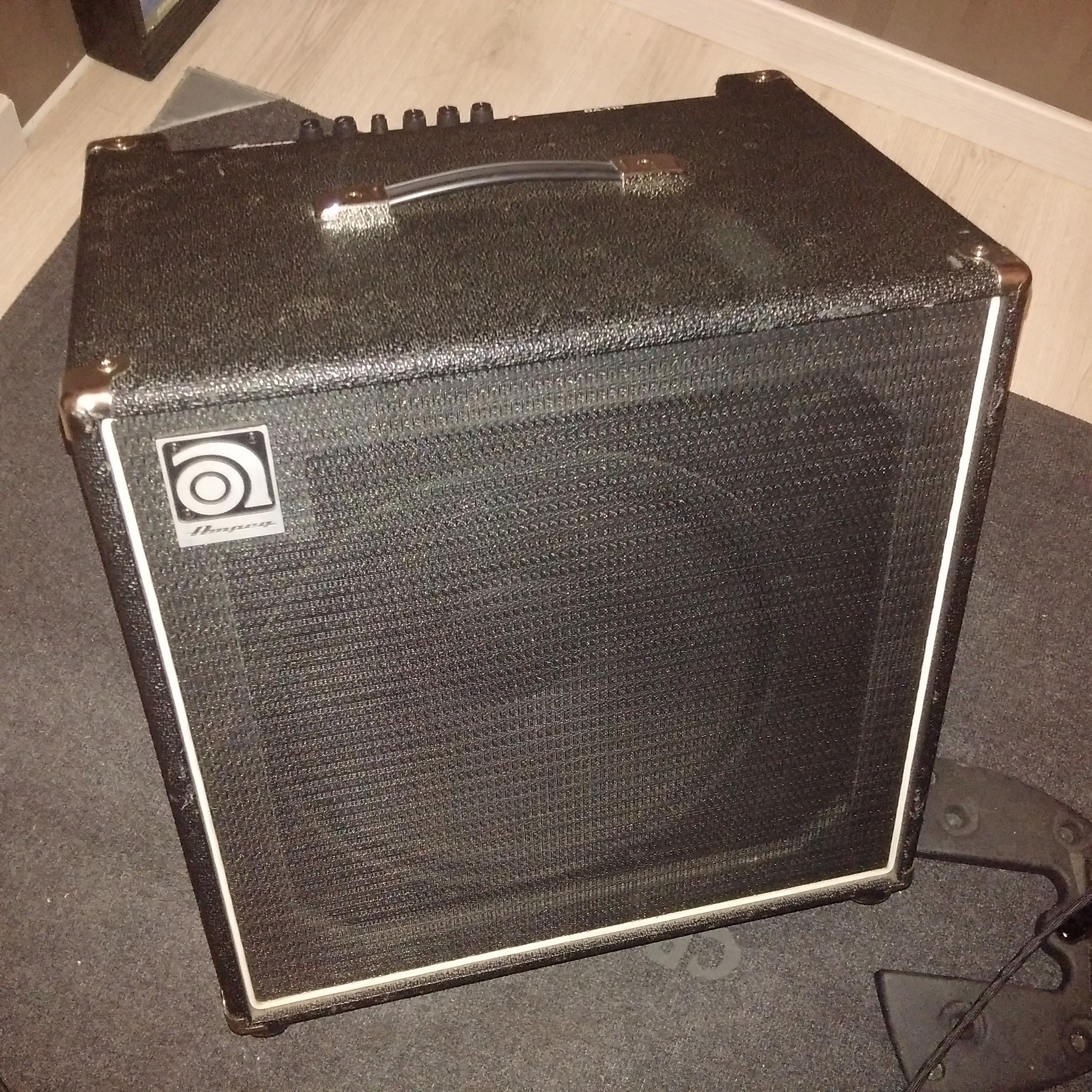 Photo Ampeg BA115 Ampeg BA115 (34032) (1491982) Audiofanzine