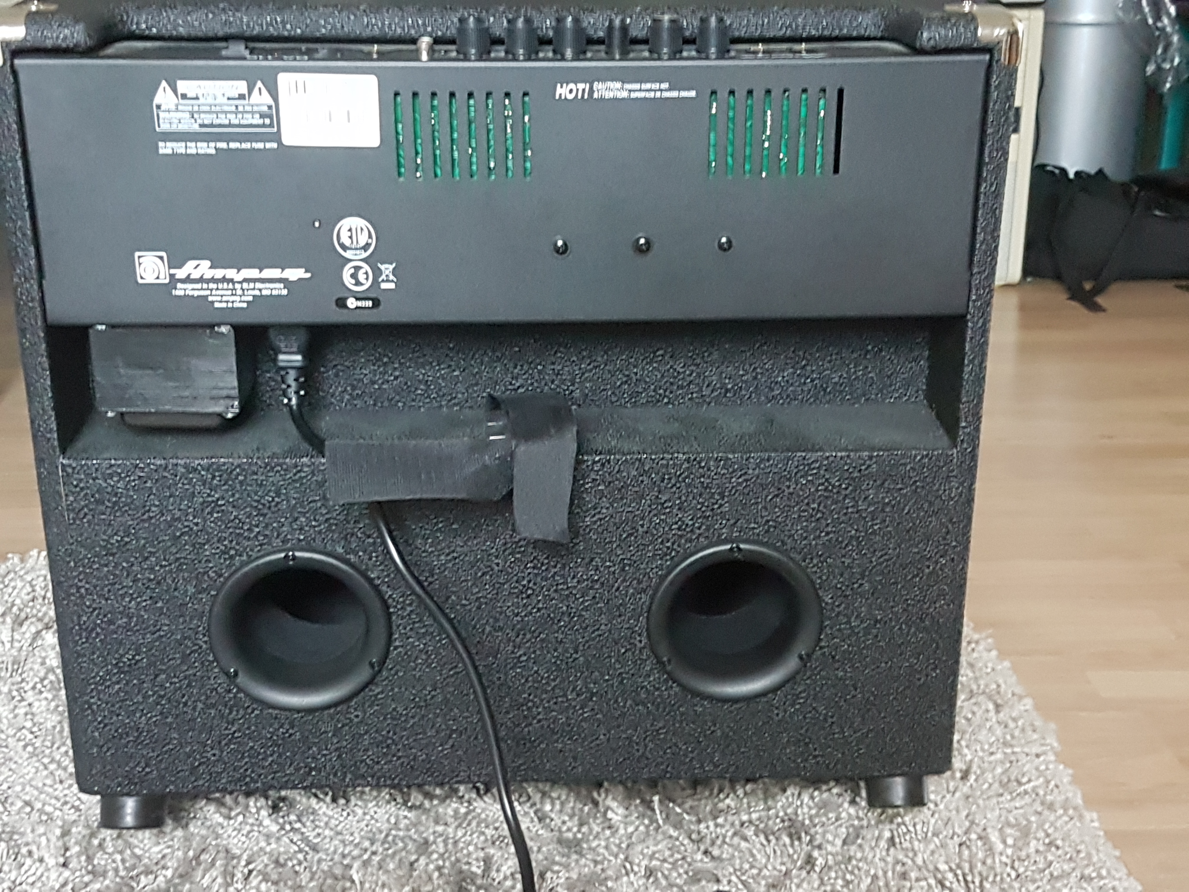 BA-115 - Ampeg BA-115 - Audiofanzine