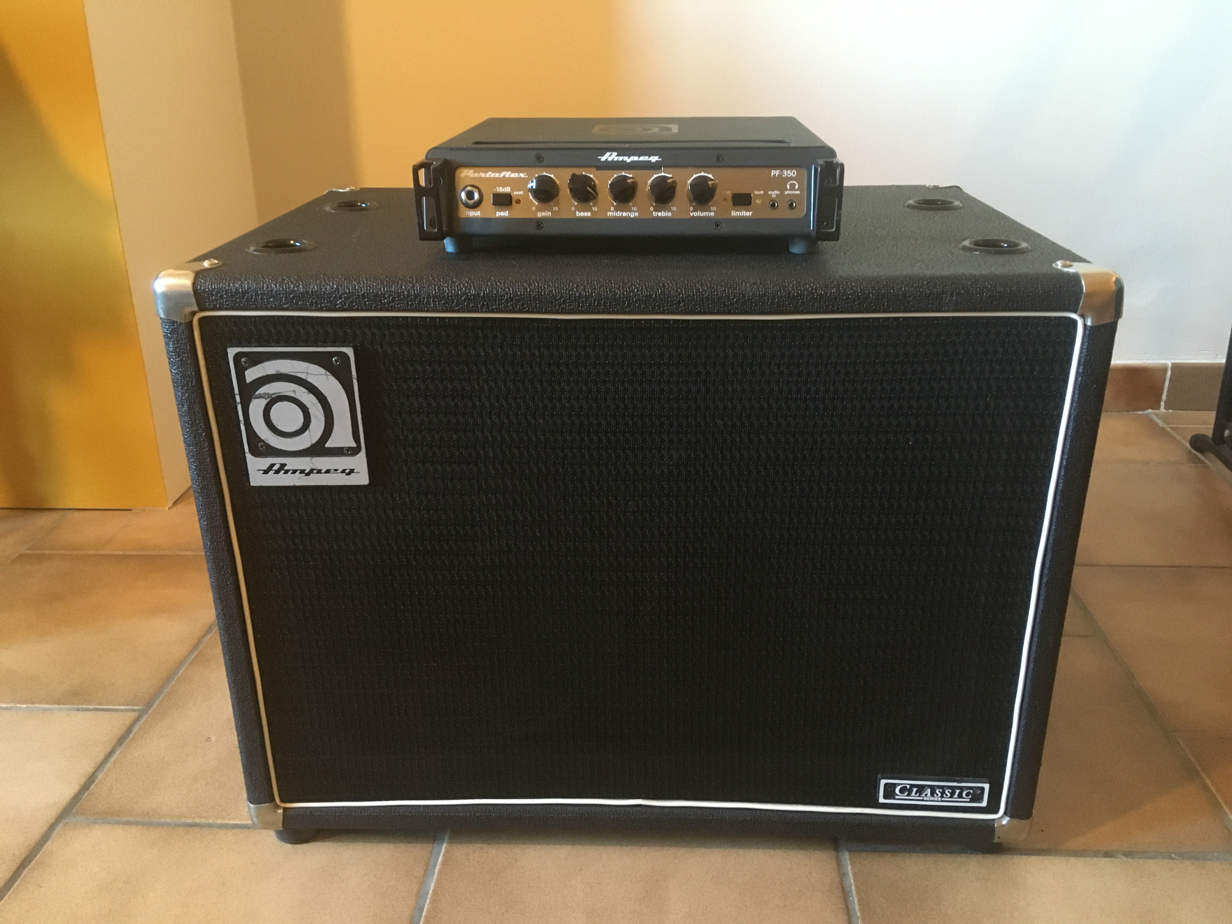 SVT 210HE Ampeg SVT 210HE Audiofanzine