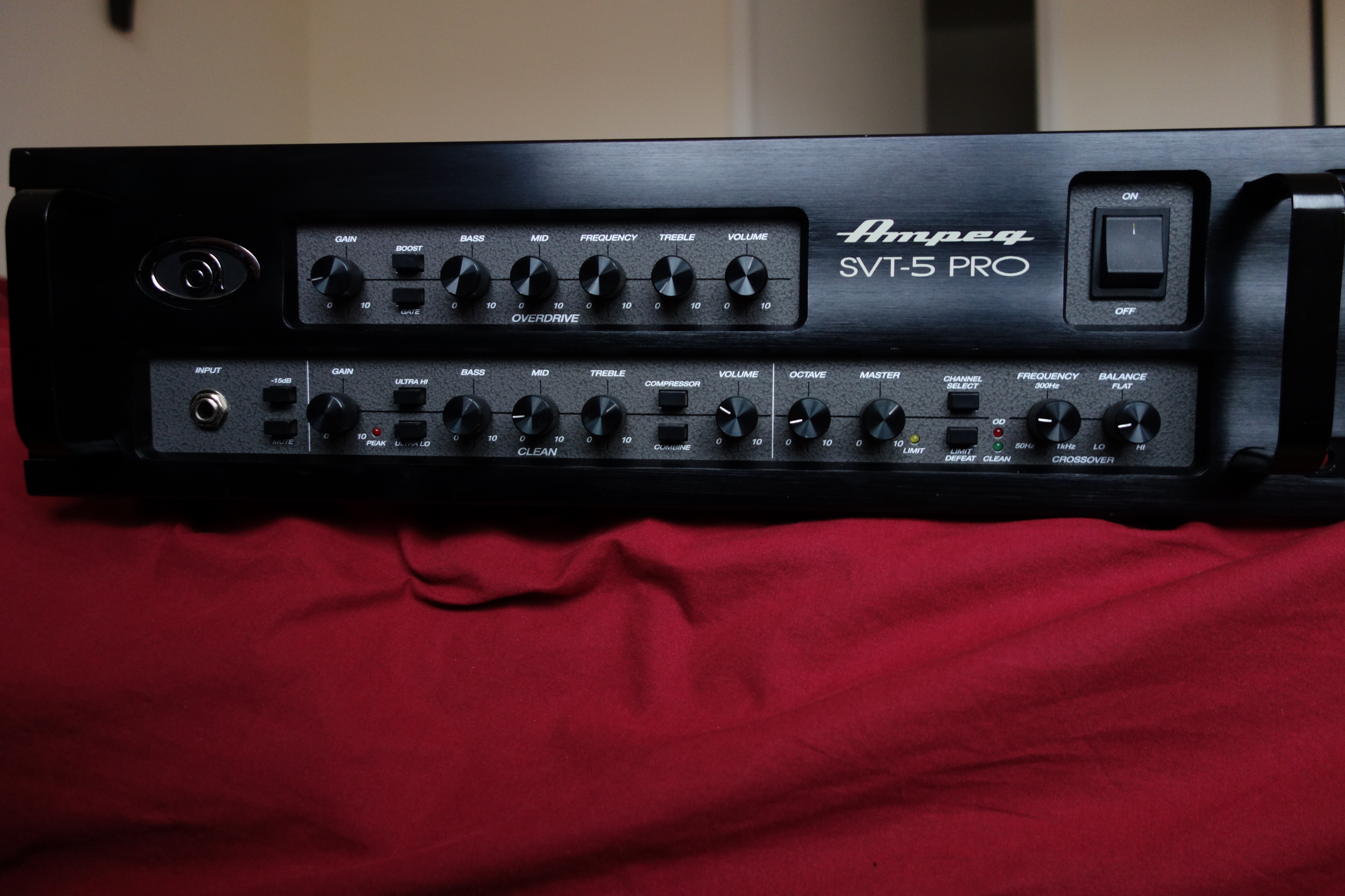 SVT 5 Pro Ampeg SVT 5 Pro Audiofanzine